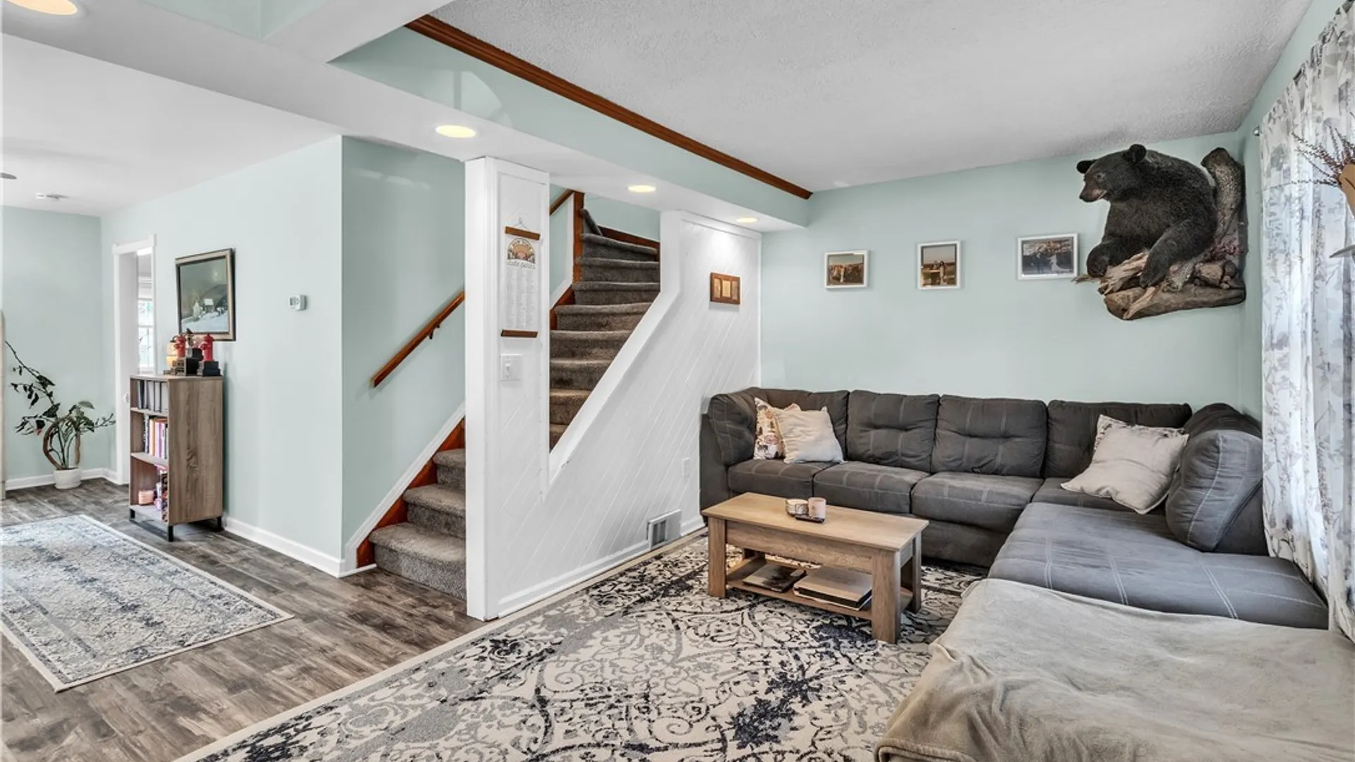 Property at 211 Olmstead Avenue, Lancaster, NY 14043 9