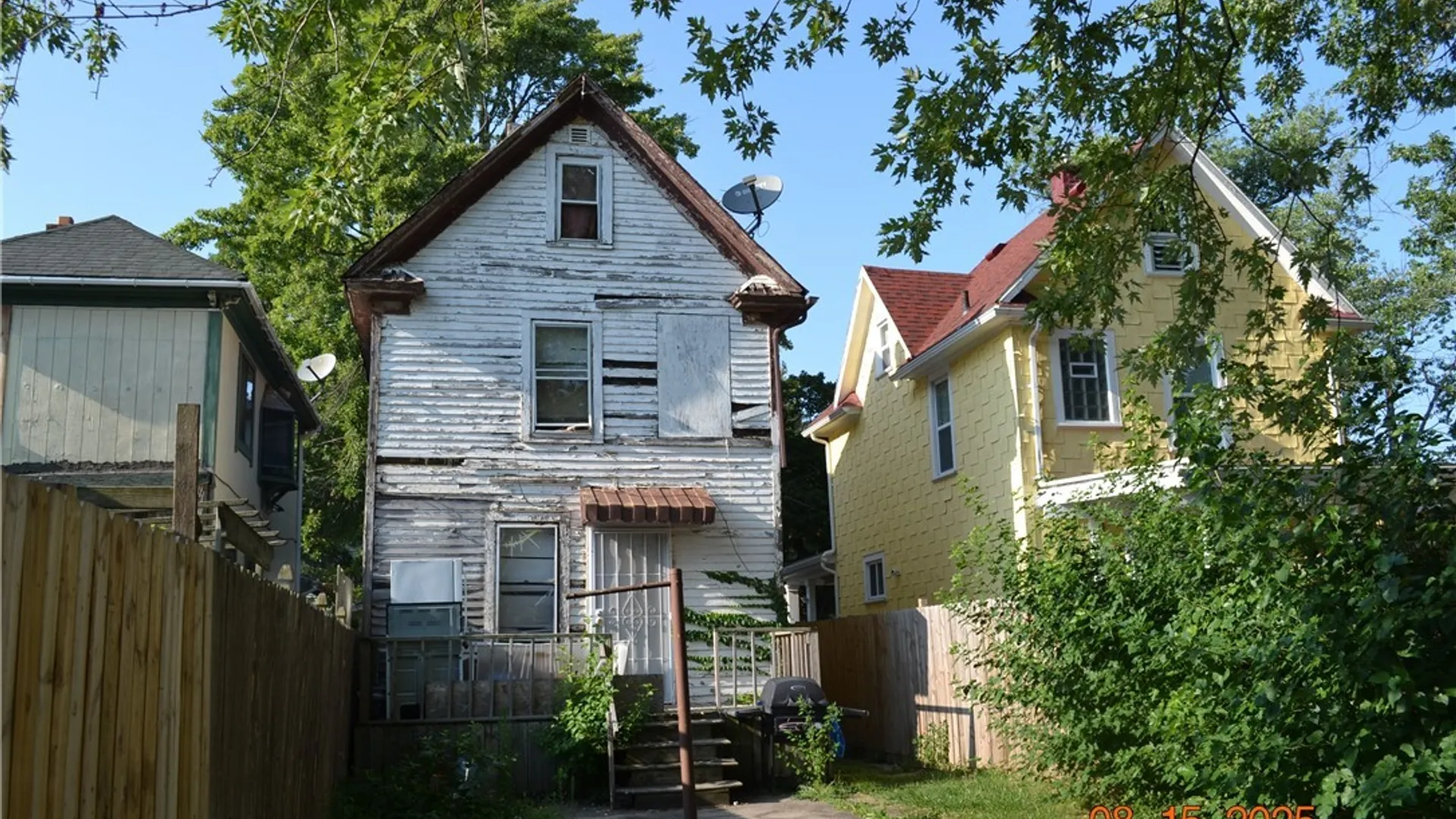 Property at 1645 Linwood Avenue, Niagara Falls, NY 14305 16