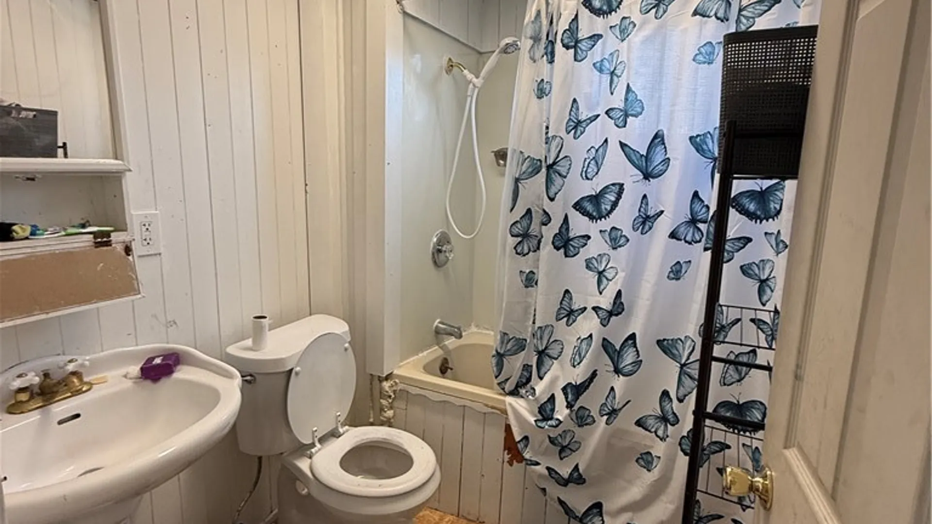 Property at 2921 Mckoon Avenue, Niagara Falls, NY 14305 12