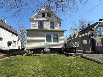 2921 Mckoon Avenue, Niagara Falls, NY 14305