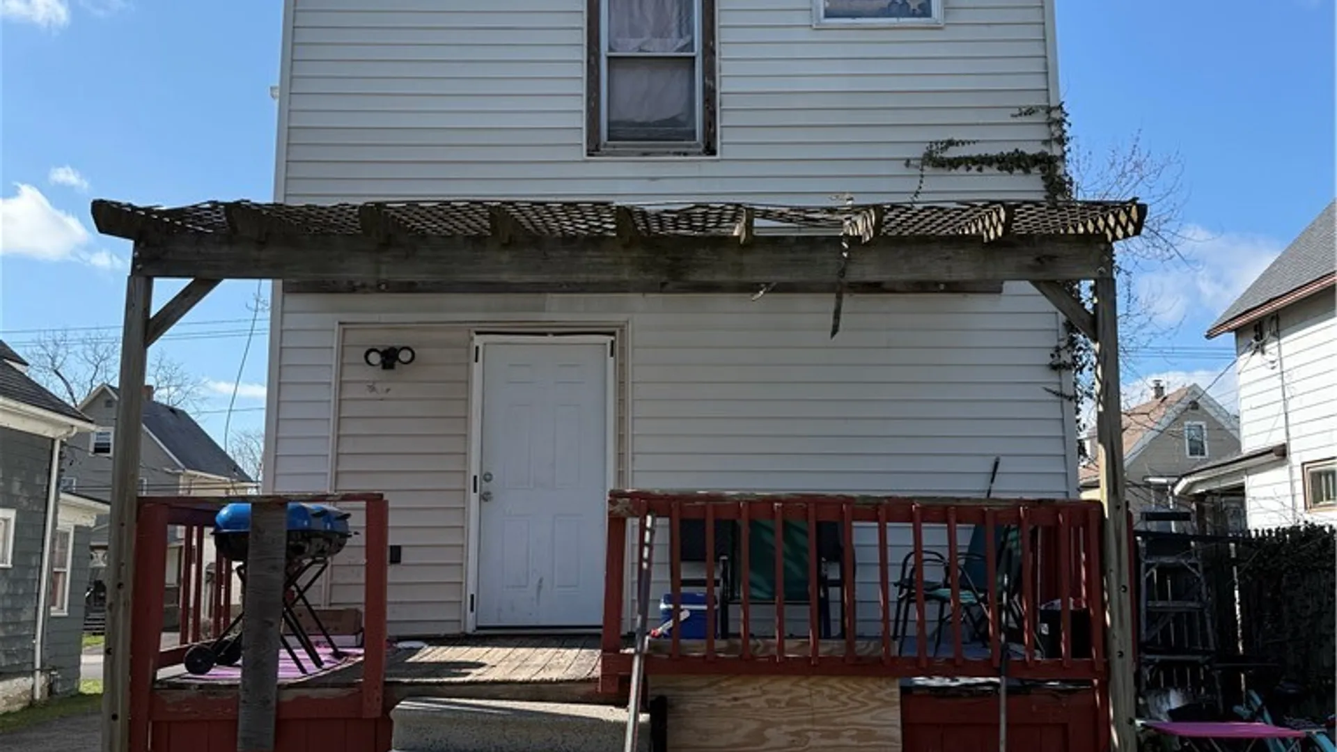 Property at 2921 Mckoon Avenue, Niagara Falls, NY 14305 4