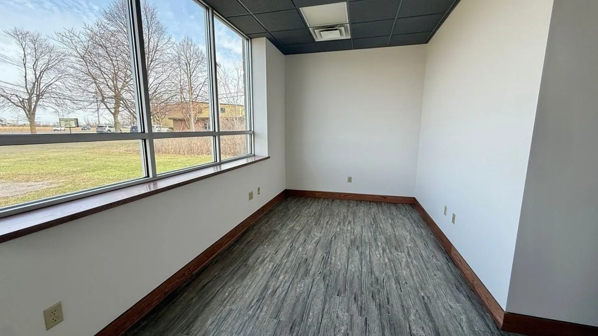 Property at 8555 Packard Road, Niagara, NY 14304 24