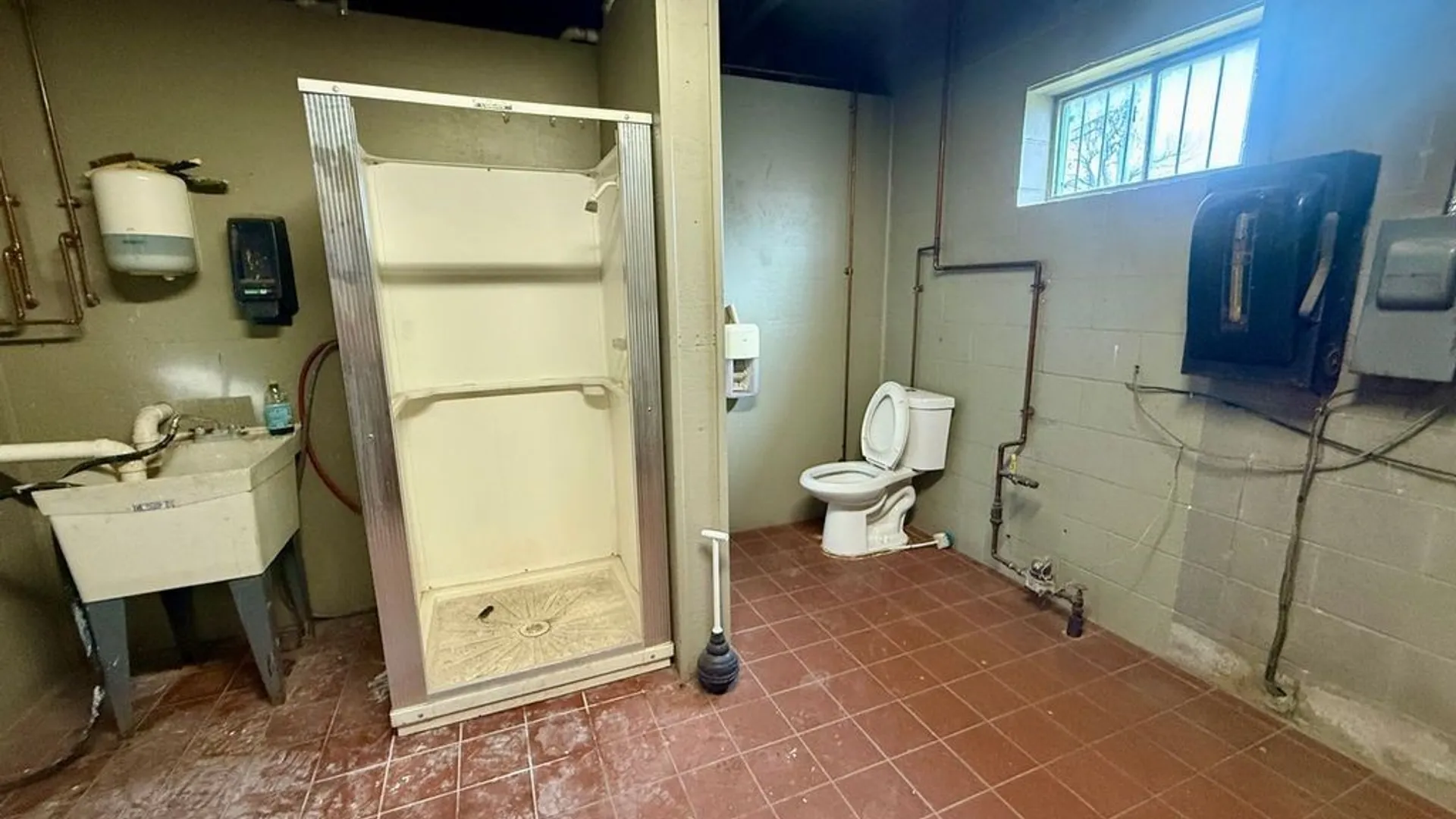 Property at 8555 Packard Road, Niagara, NY 14304 38