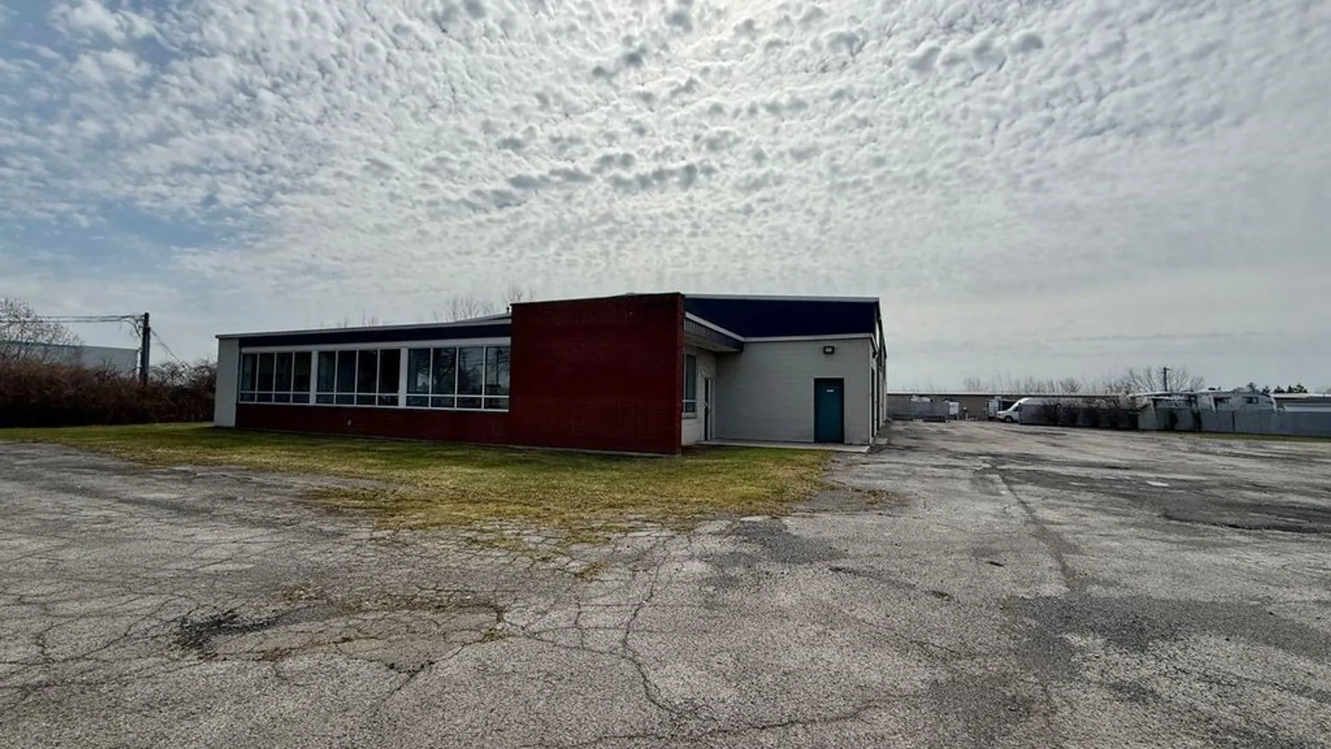 Property at 8555 Packard Road, Niagara, NY 14304 4