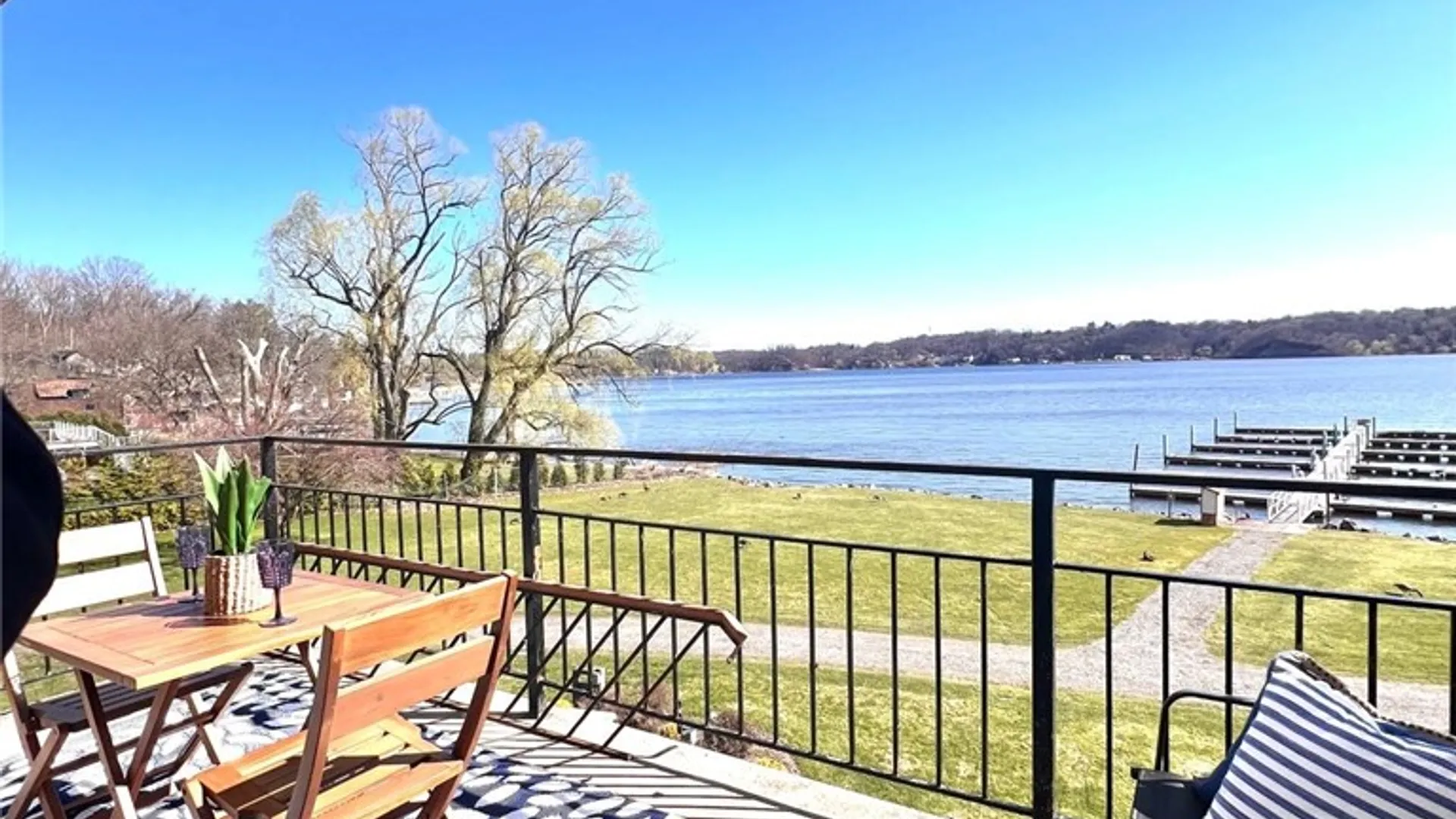 Property at 259 Bay Village Drive, Irondequoit, NY 14609 8