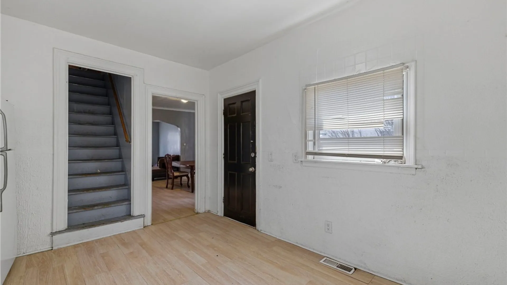 Property at 198 Grape Street, Buffalo, NY 14204 15