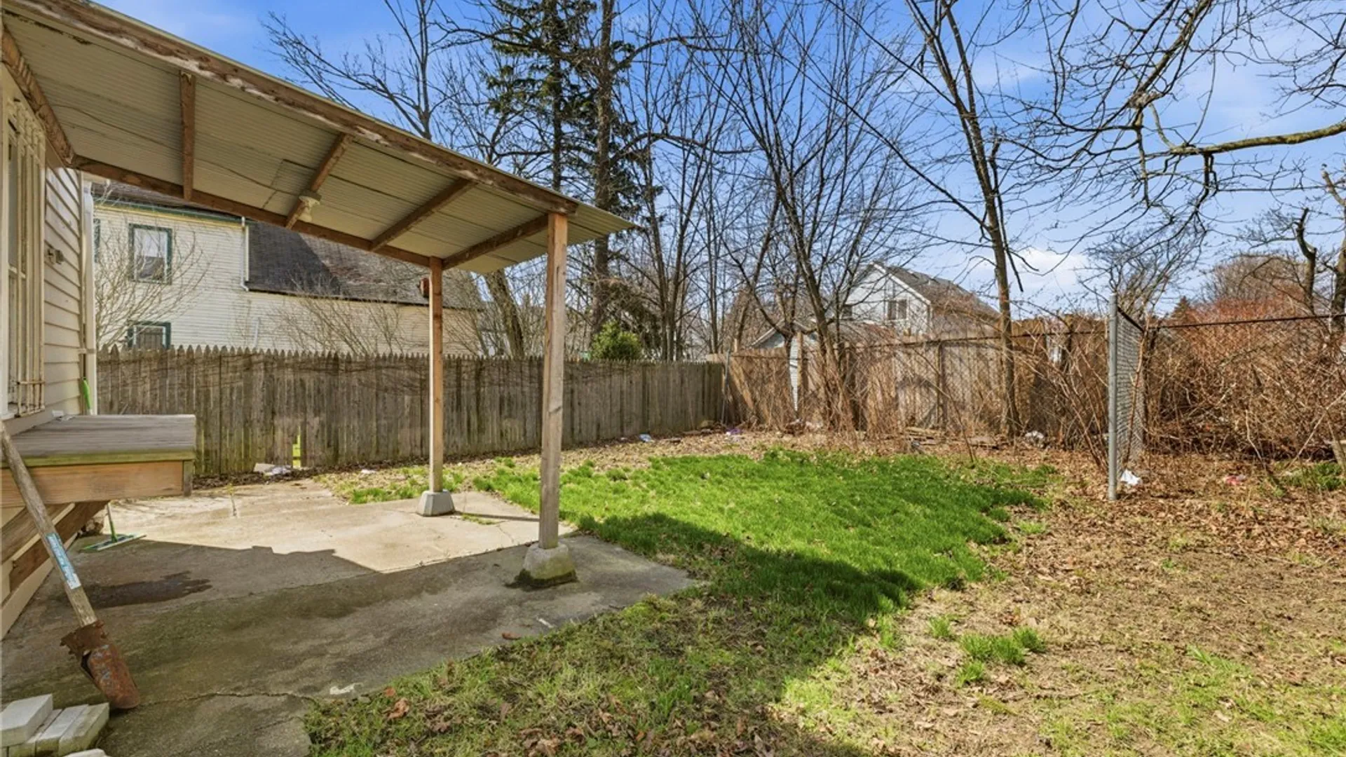 Property at 198 Grape Street, Buffalo, NY 14204 18