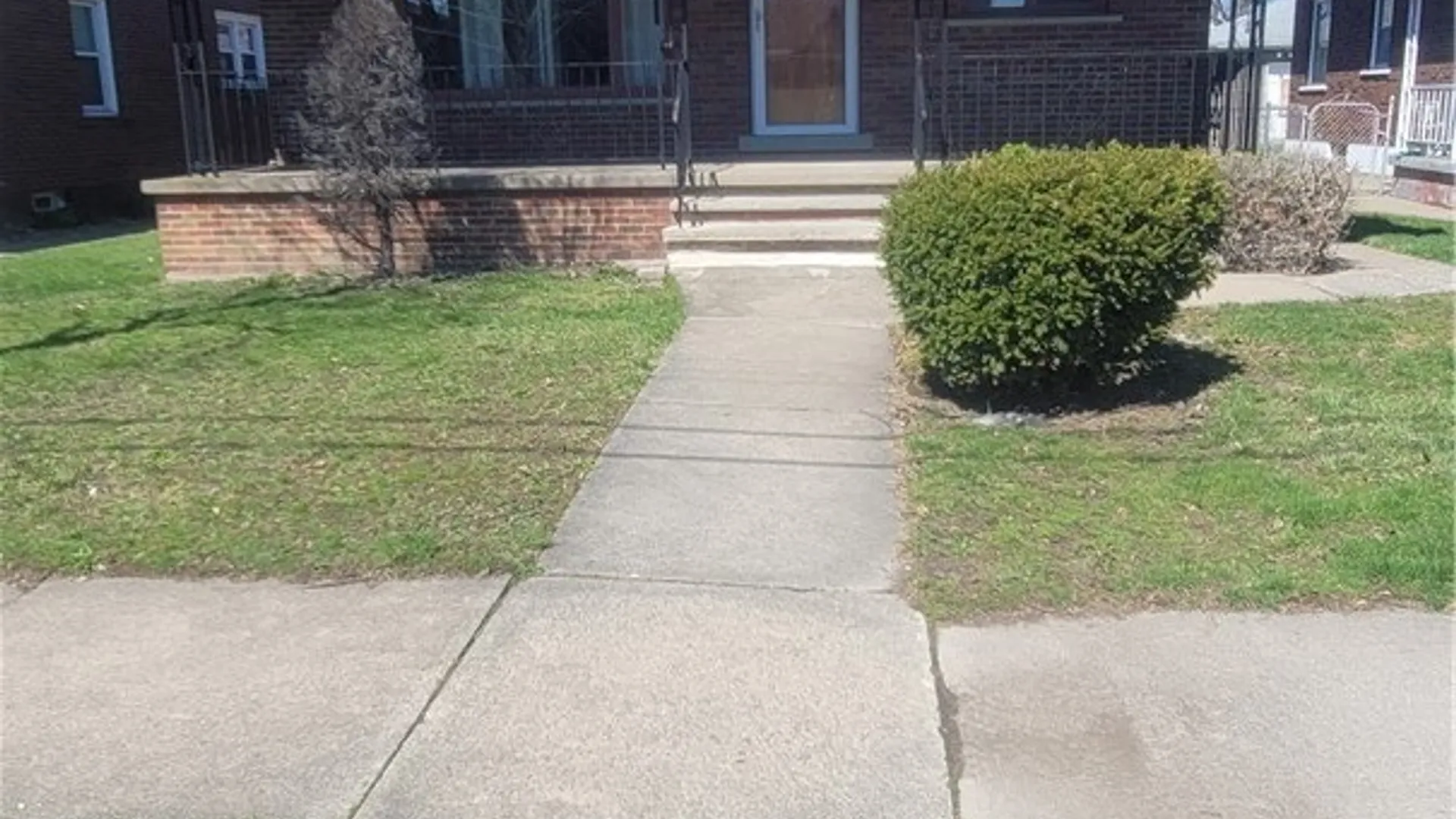 Property at 2494 Forest Avenue, Niagara Falls, NY 14301 5