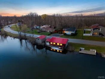 498 County Route 12, Schroeppel, NY 13132