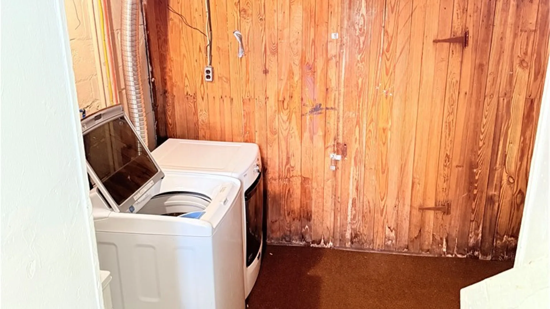 Property at 948 Monroe Avenue, Rochester, NY 14607 13