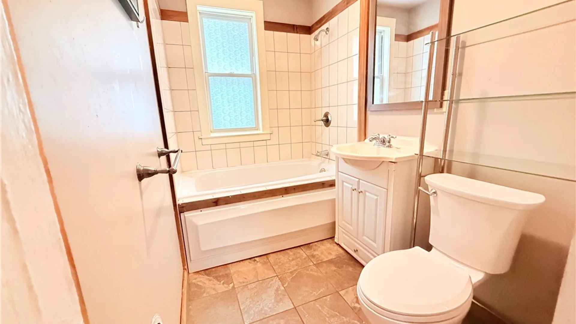 Property at 948 Monroe Avenue, Rochester, NY 14607 8