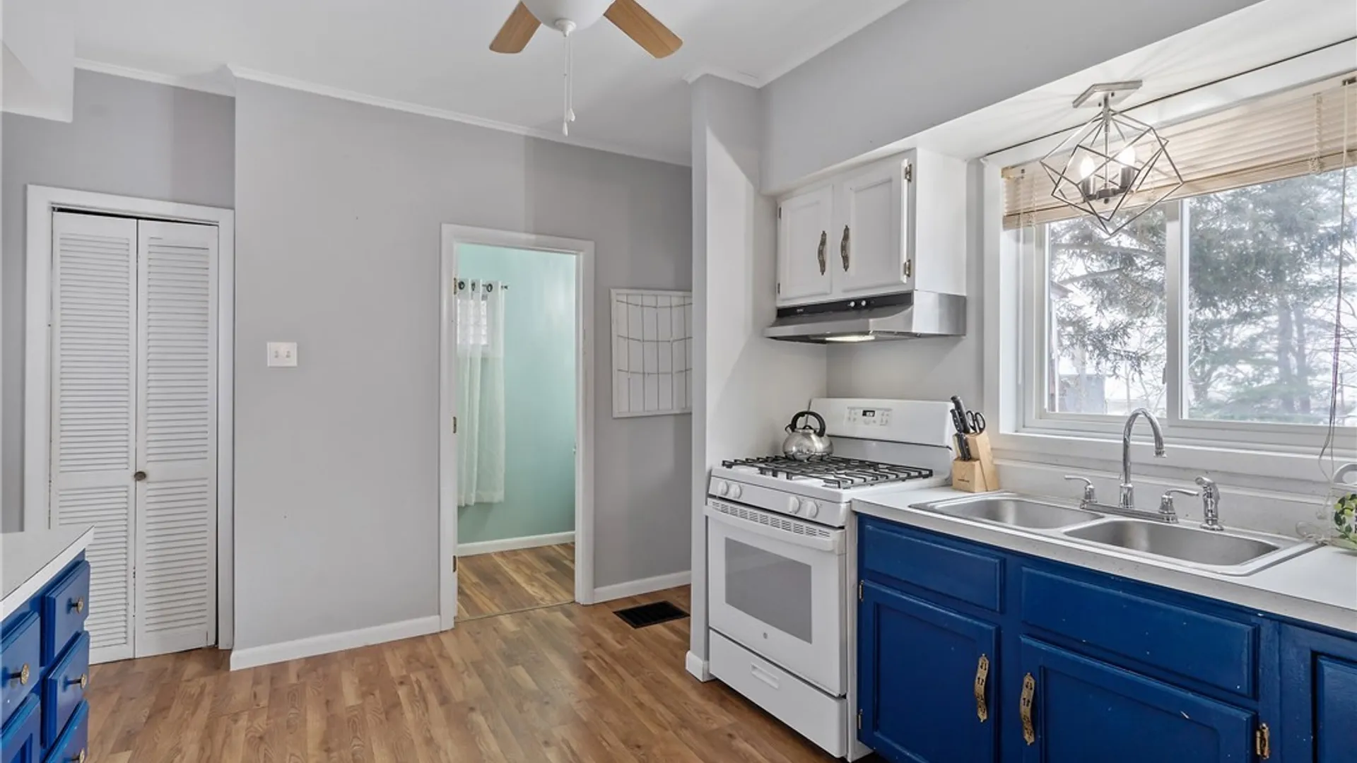 Property at 54 8th Street, Oswego, NY 13126 10