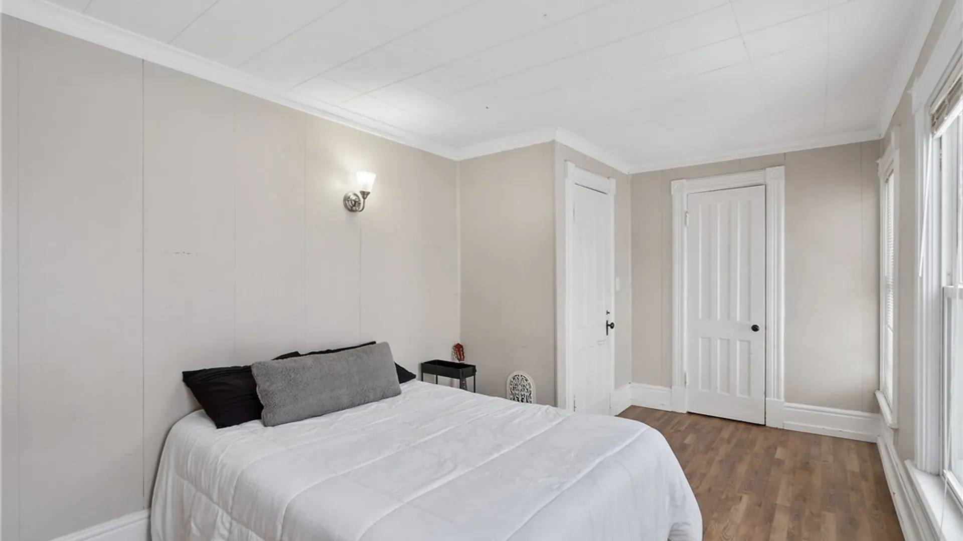 Property at 54 8th Street, Oswego, NY 13126 25