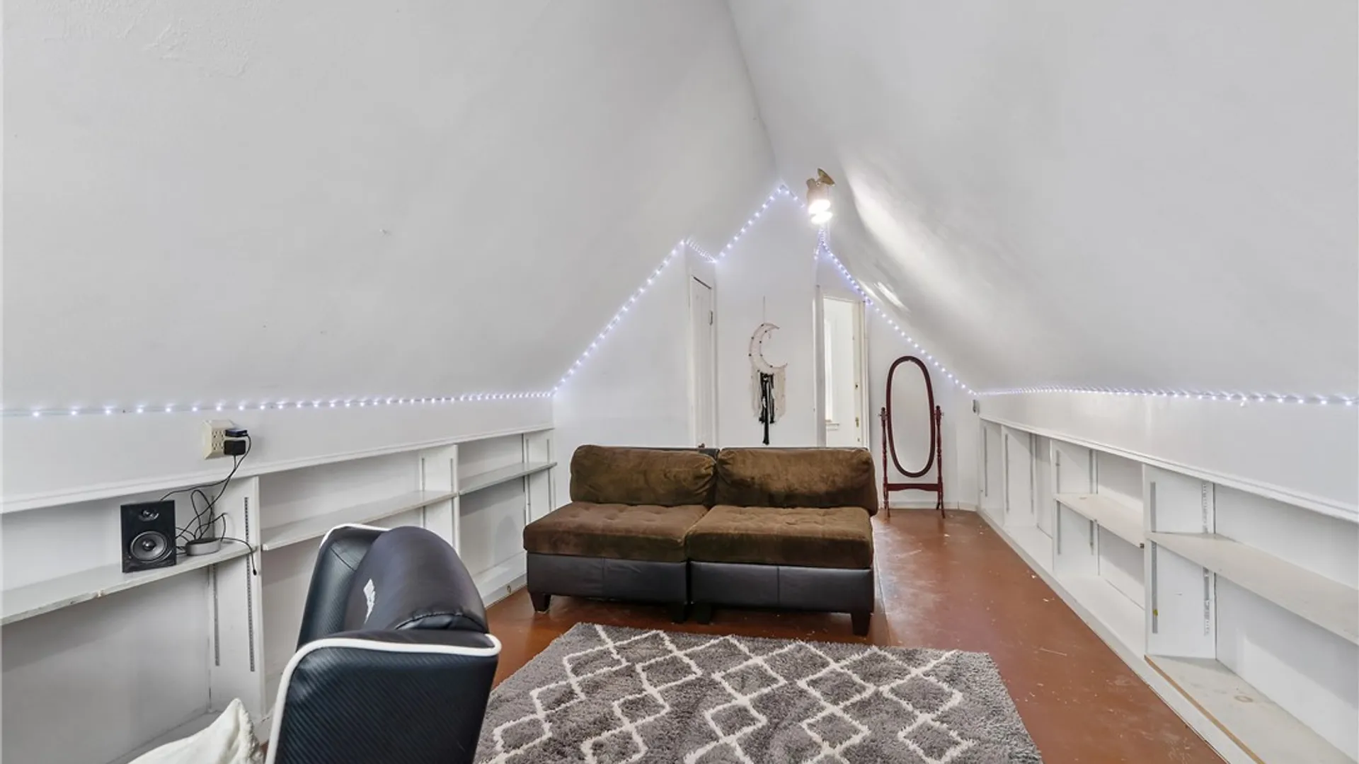 Property at 54 8th Street, Oswego, NY 13126 26