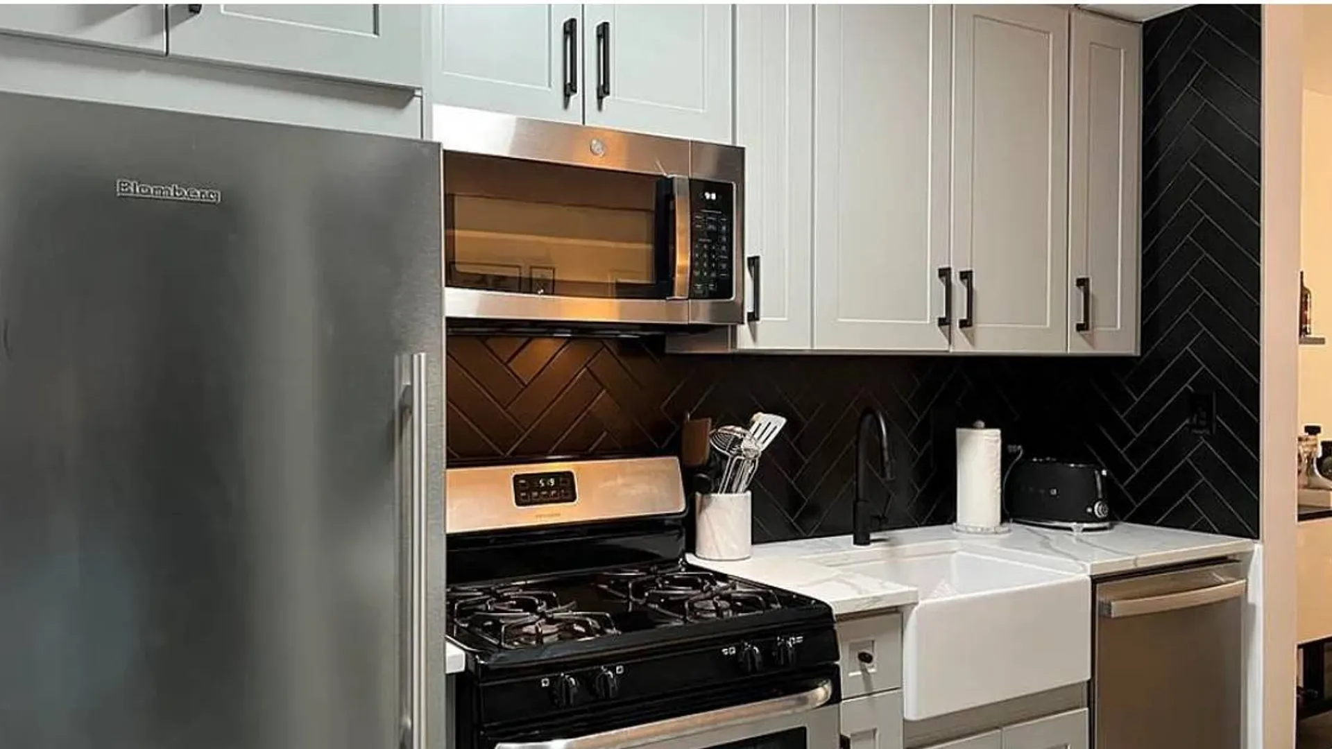 Property at 6 Fordham Hill Oval, Bronx, NY 10468 5