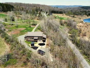 19 Sunset Hill Lane, PA 16901