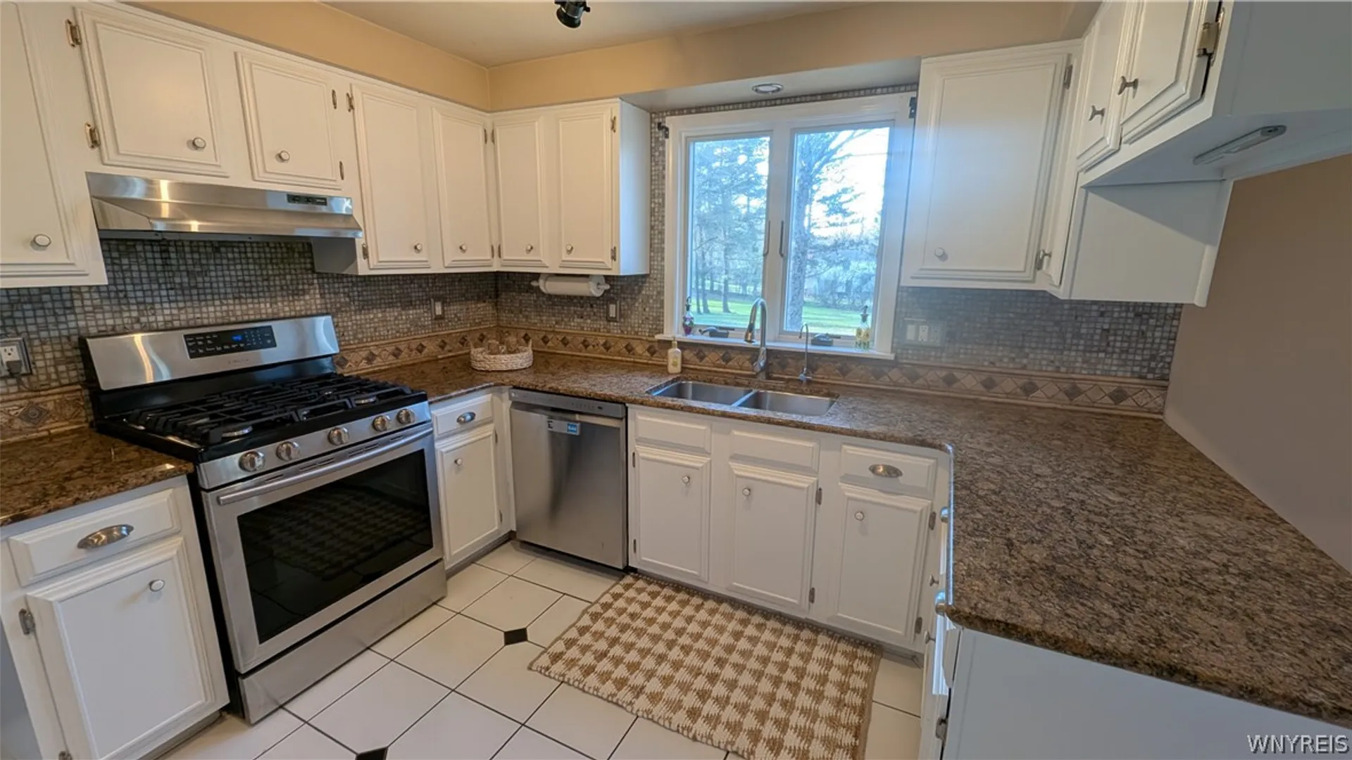 Property at 6689 Jewett Holmwood Road, Orchard Park, NY 14127 6