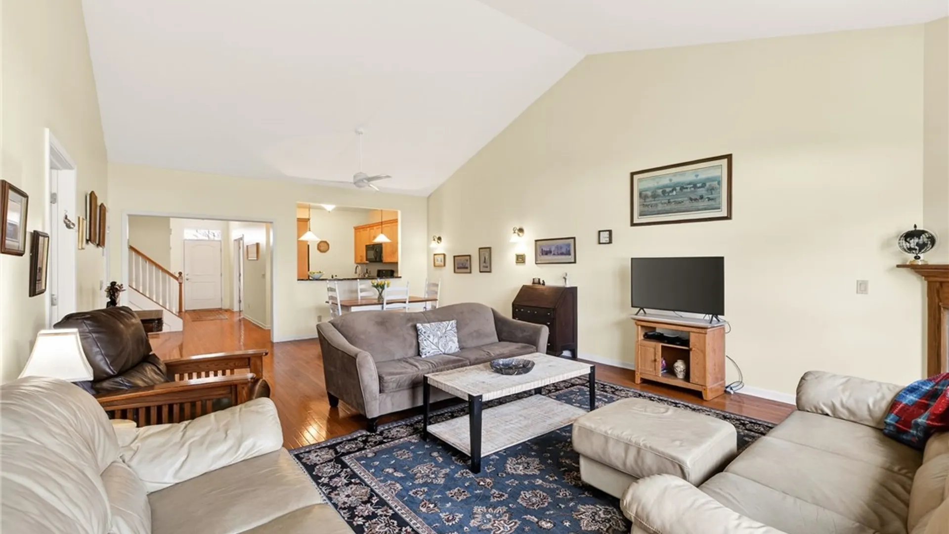 Property at 271 Bretlyn Circle Circle, Brighton, NY 14618 18