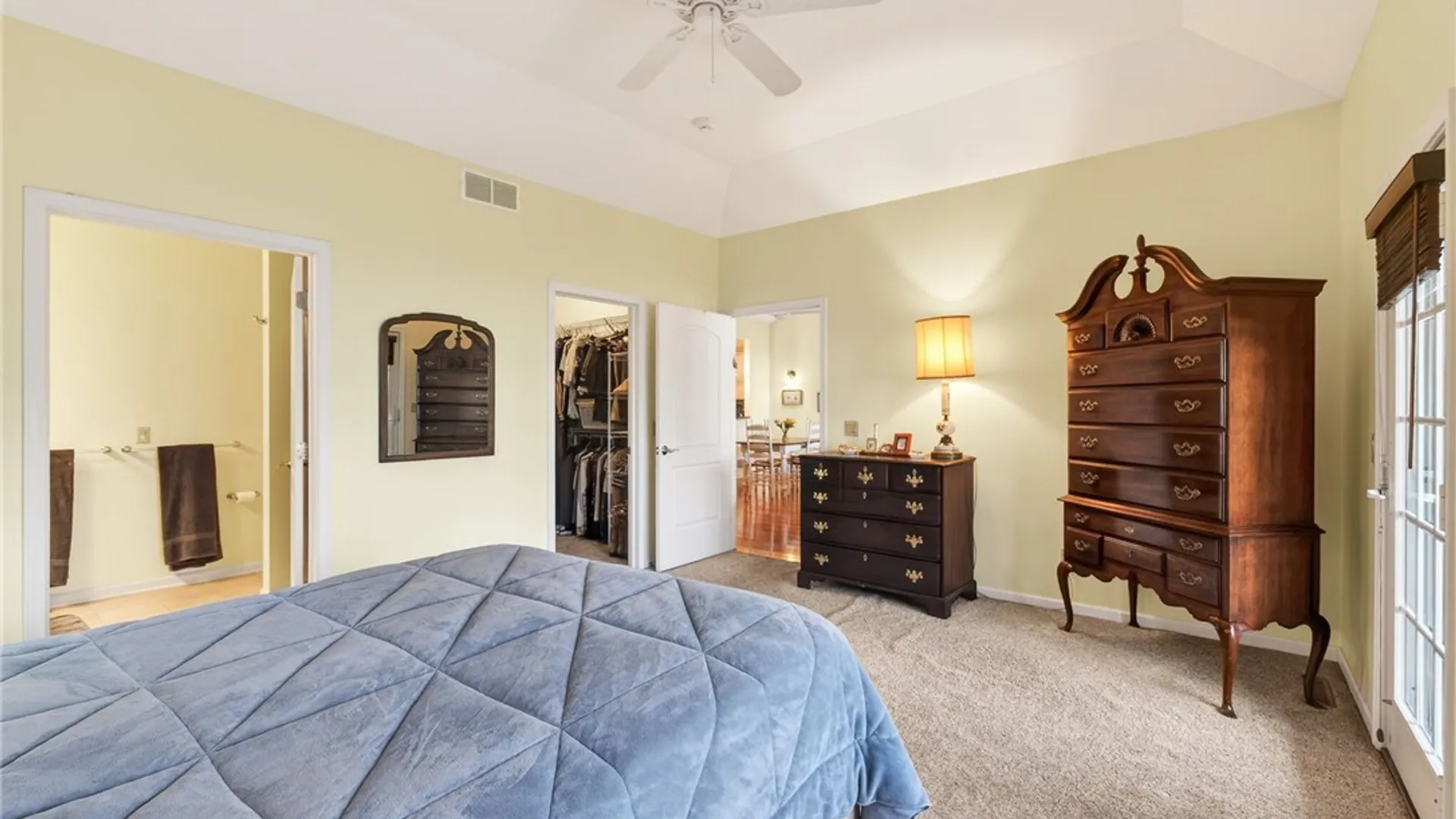 Property at 271 Bretlyn Circle Circle, Brighton, NY 14618 21