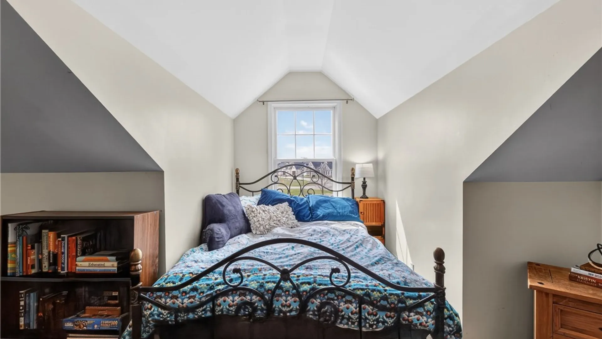 Property at 271 Bretlyn Circle Circle, Brighton, NY 14618 28