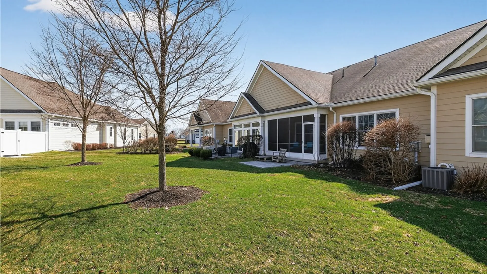 Property at 271 Bretlyn Circle Circle, Brighton, NY 14618 38