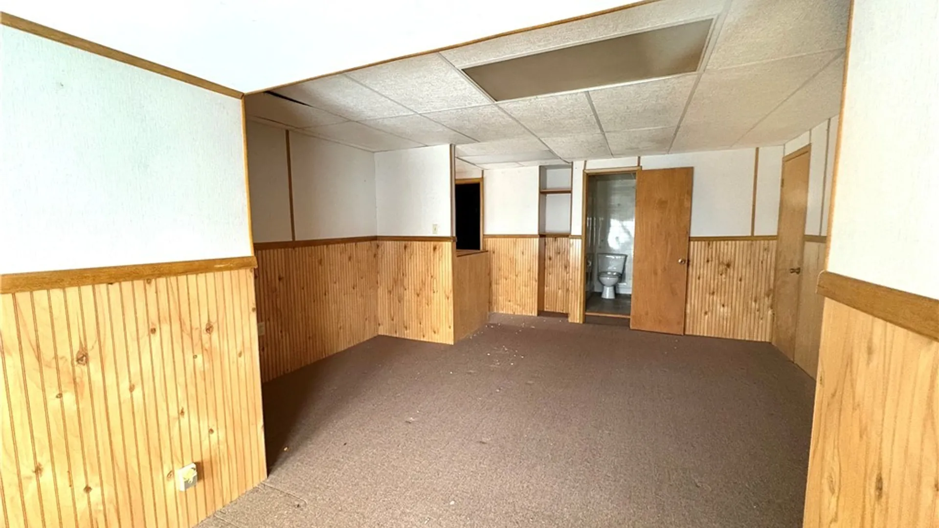 Property at 174 Genesee Street, Auburn, NY 13021 29