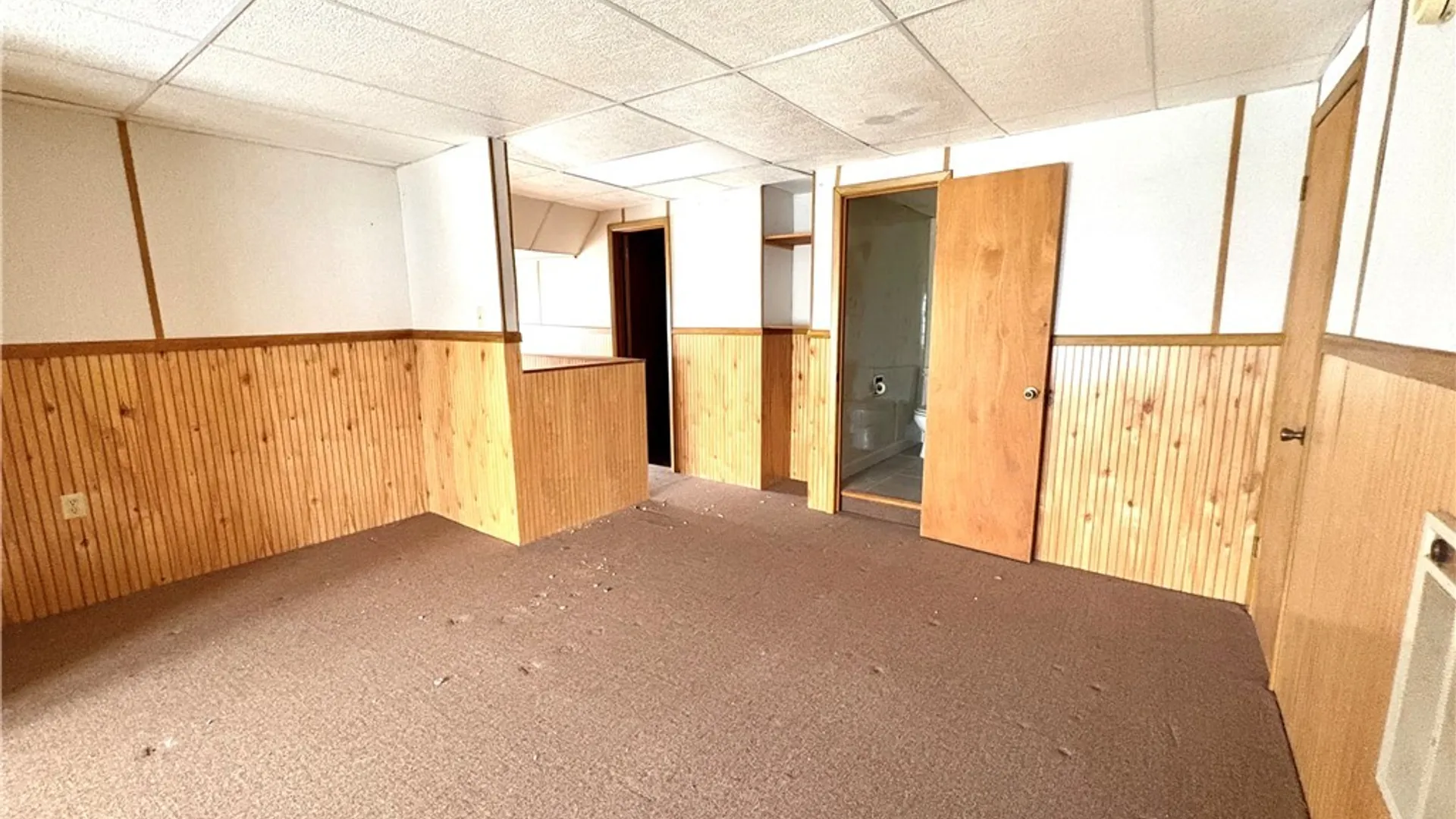 Property at 174 Genesee Street, Auburn, NY 13021 30