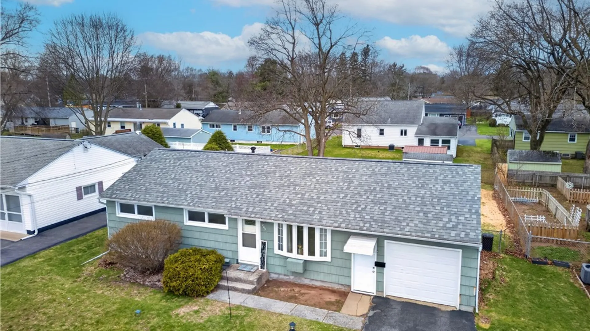 Property at 209 Lynnhaven Drive, Clay, NY 13212 4