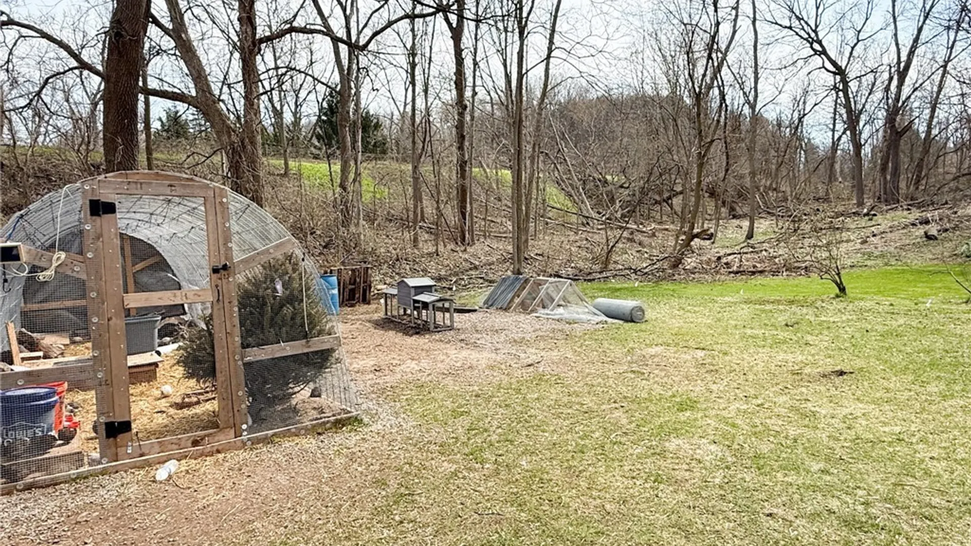 Property at 1083 Glenwood Circle, Oneida, NY 13421 34