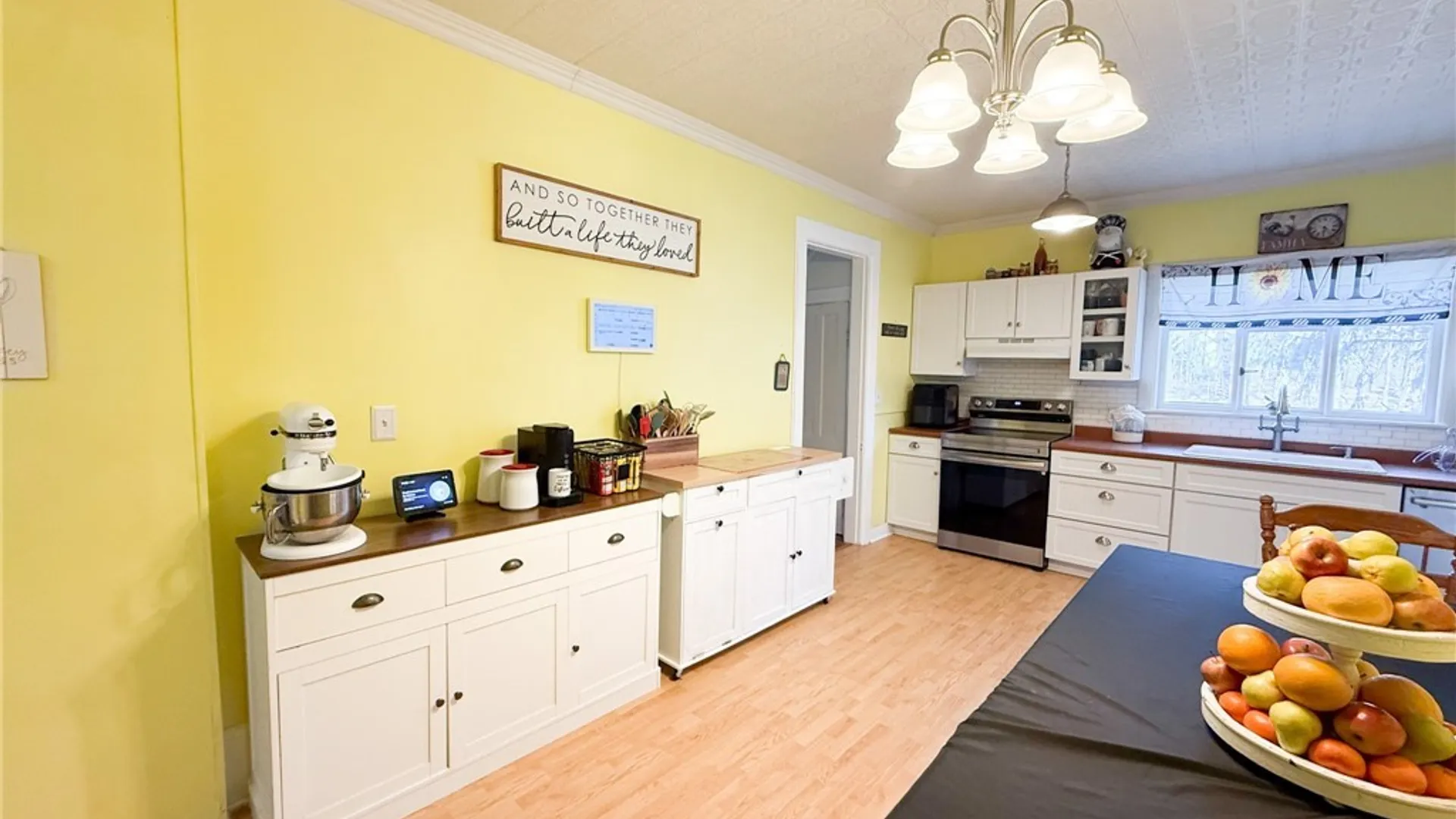 Property at 1083 Glenwood Circle, Oneida, NY 13421 6