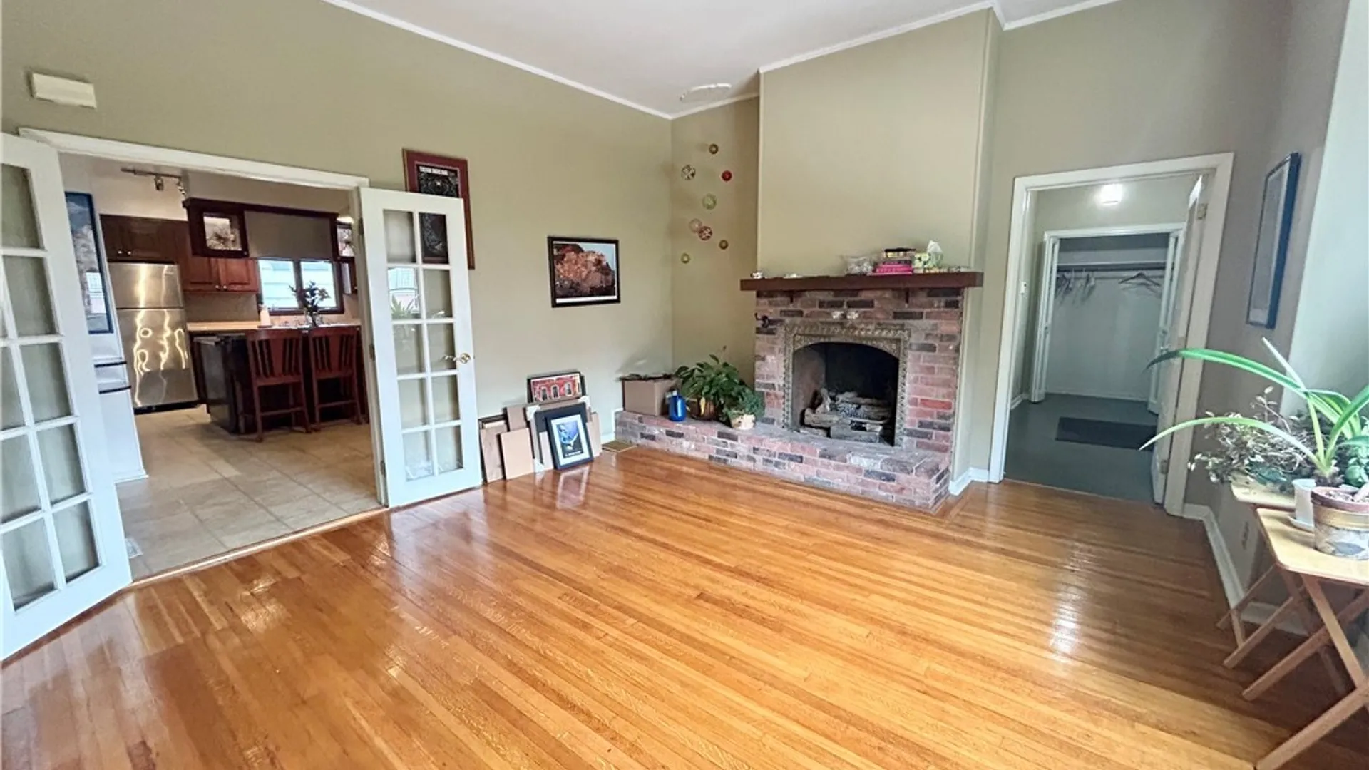 Property at 40 Oakland Place, Buffalo, NY 14222 13