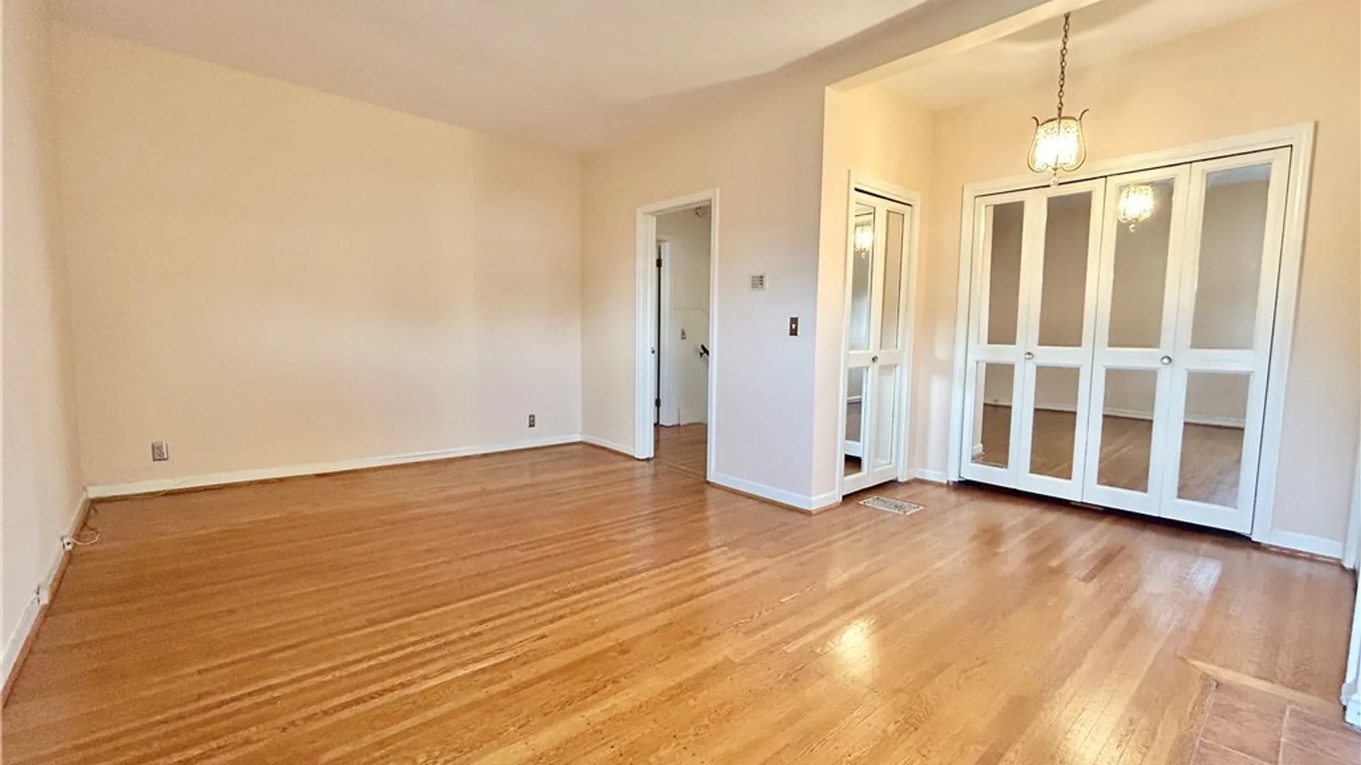 Property at 40 Oakland Place, Buffalo, NY 14222 18