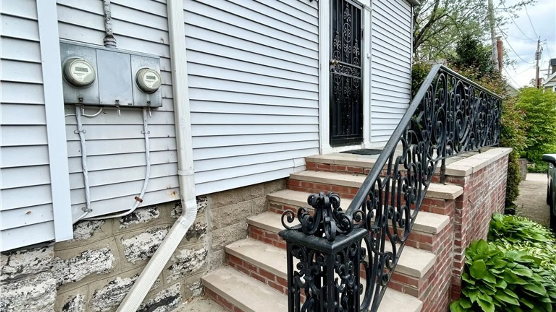 Property at 40 Oakland Place, Buffalo, NY 14222 2