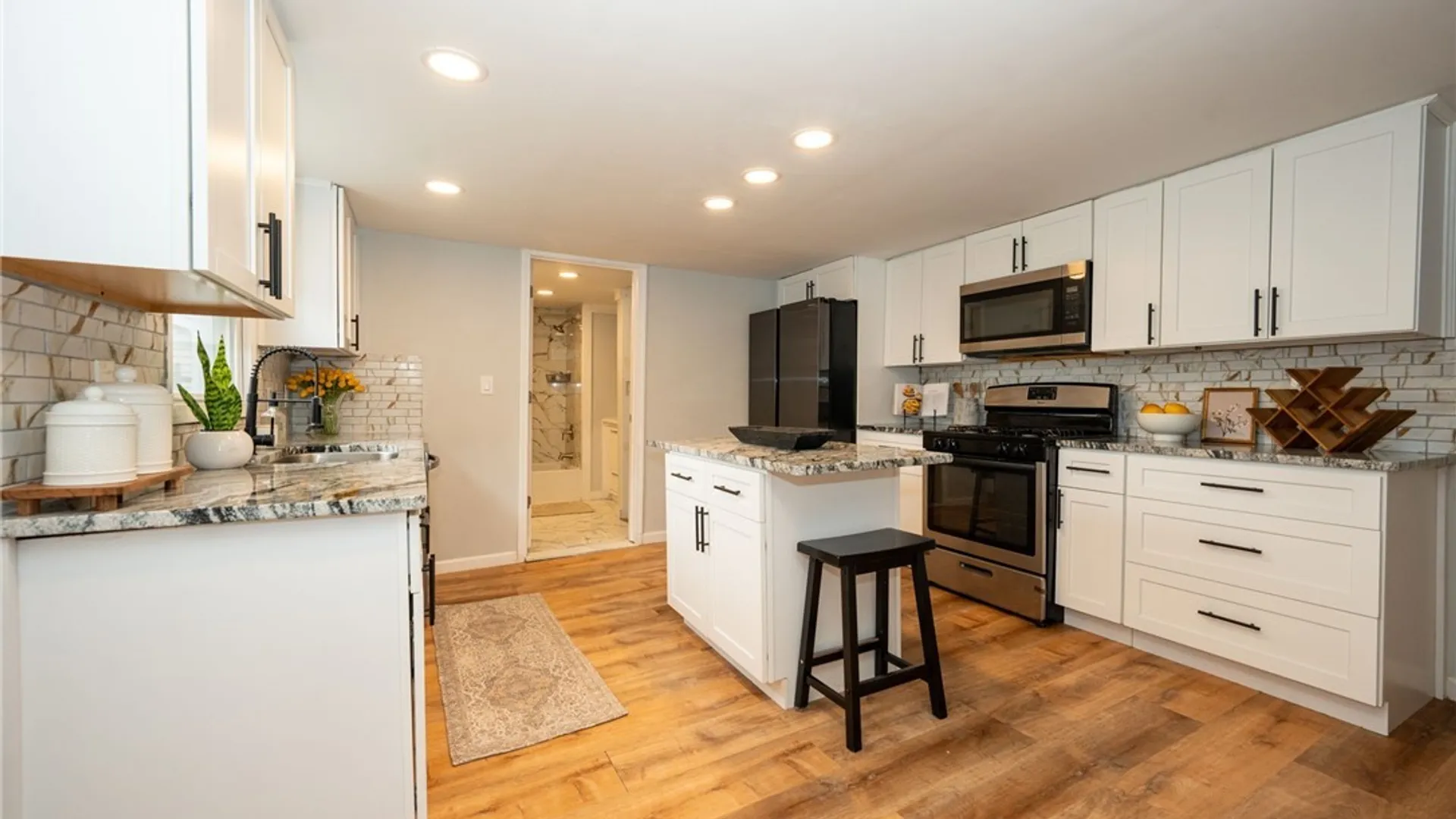 Property at 124 Cable Street, Buffalo, NY 14206 14