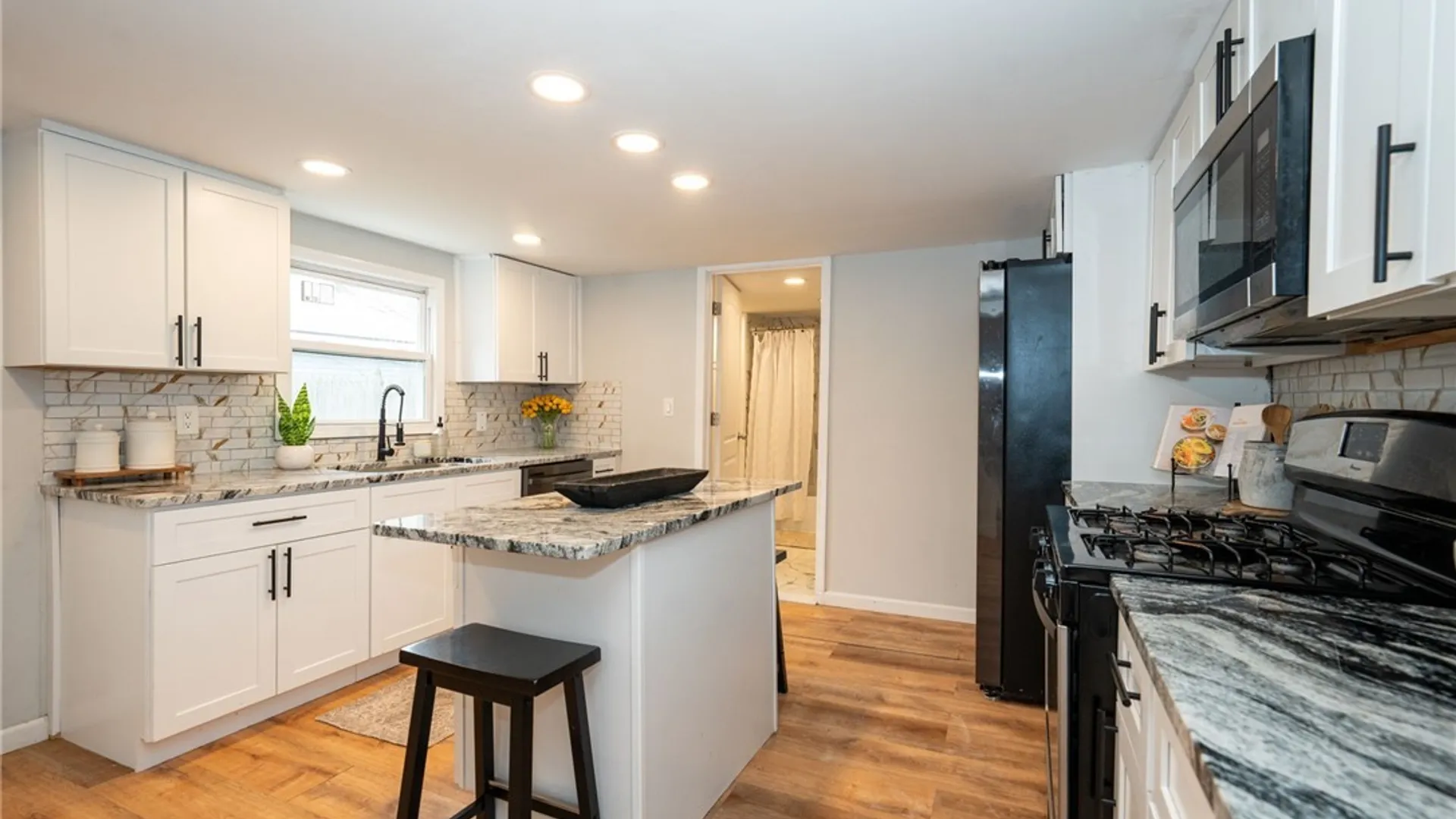 Property at 124 Cable Street, Buffalo, NY 14206 15