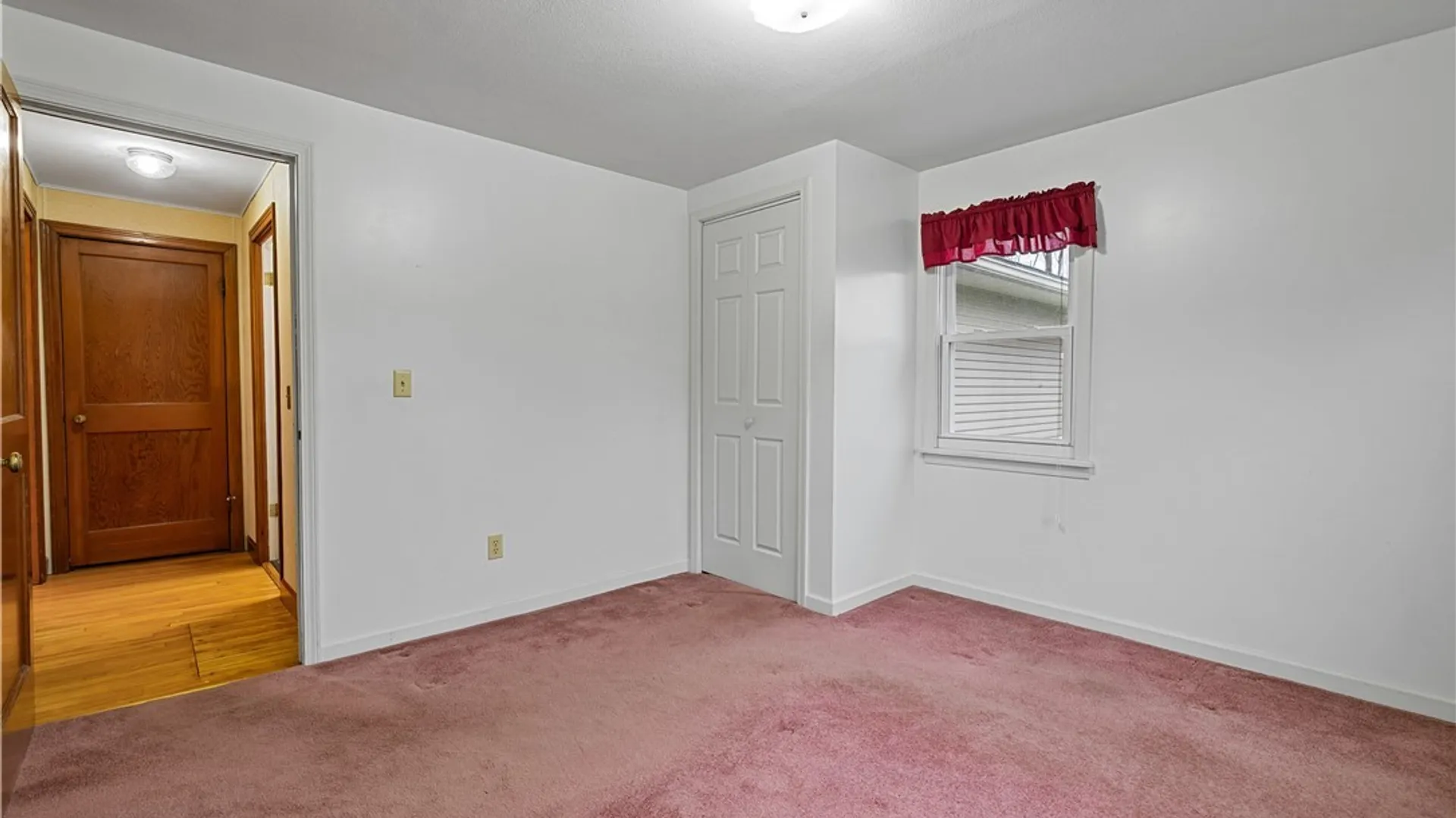 Property at 65 Sherrill Lane, New Hartford, NY 13413 10