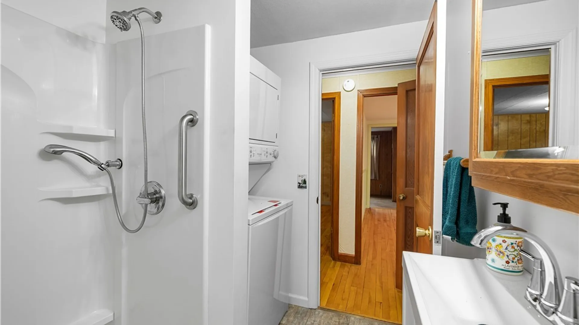 Property at 65 Sherrill Lane, New Hartford, NY 13413 14