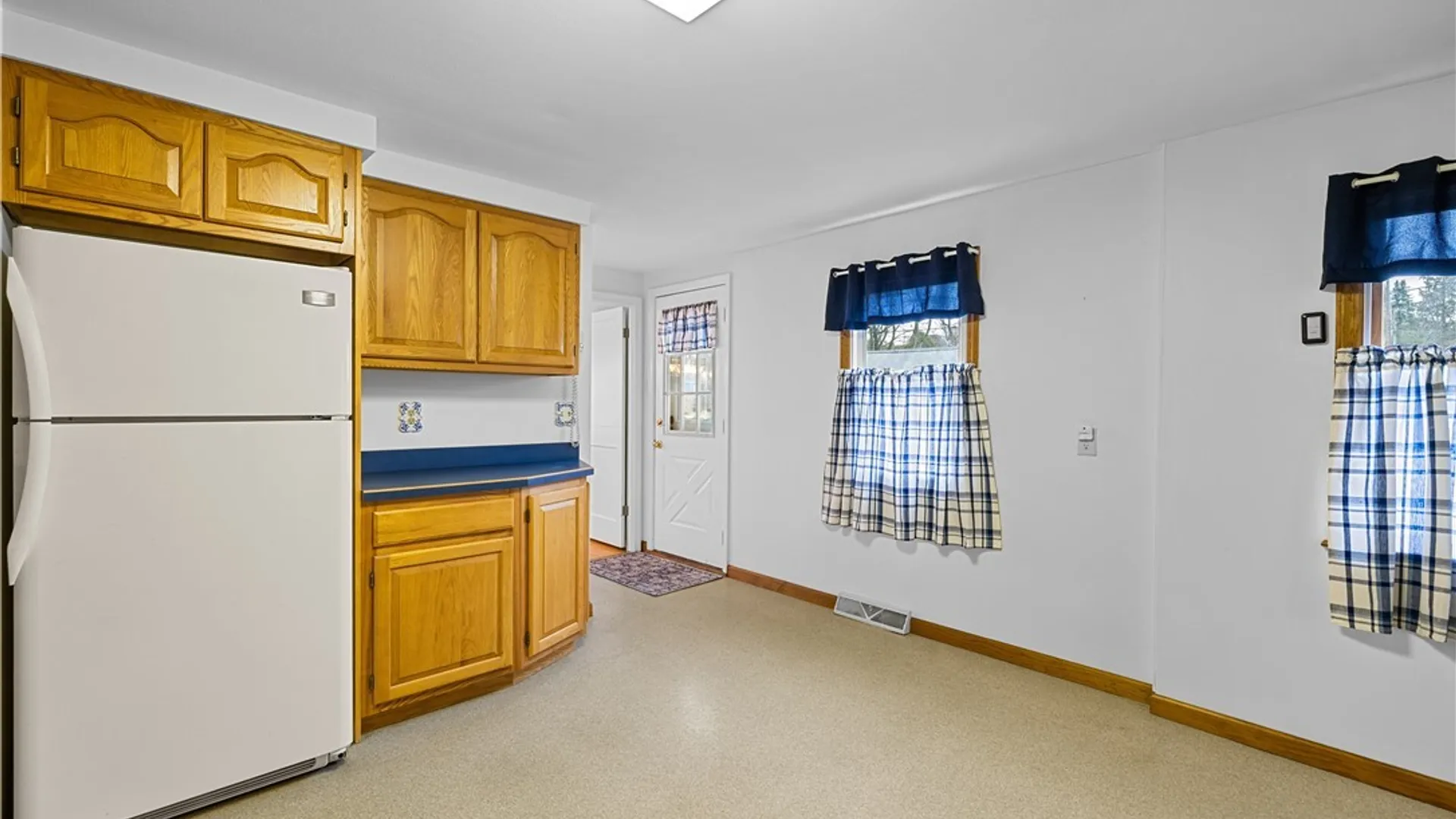 Property at 65 Sherrill Lane, New Hartford, NY 13413 17