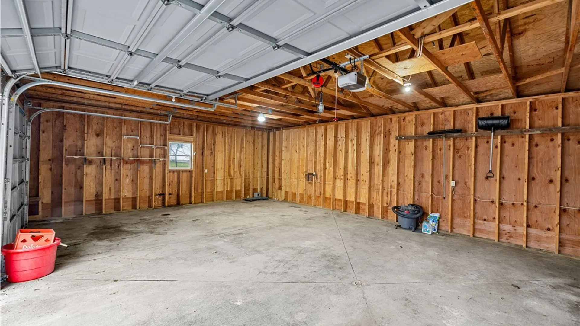 Property at 65 Sherrill Lane, New Hartford, NY 13413 27