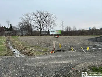 1111 Route 5&20, Hanover, NY 14136