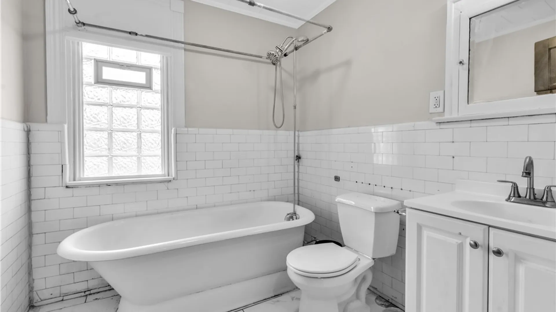 Property at 399 Fargo Avenue, Buffalo, NY 14213 27