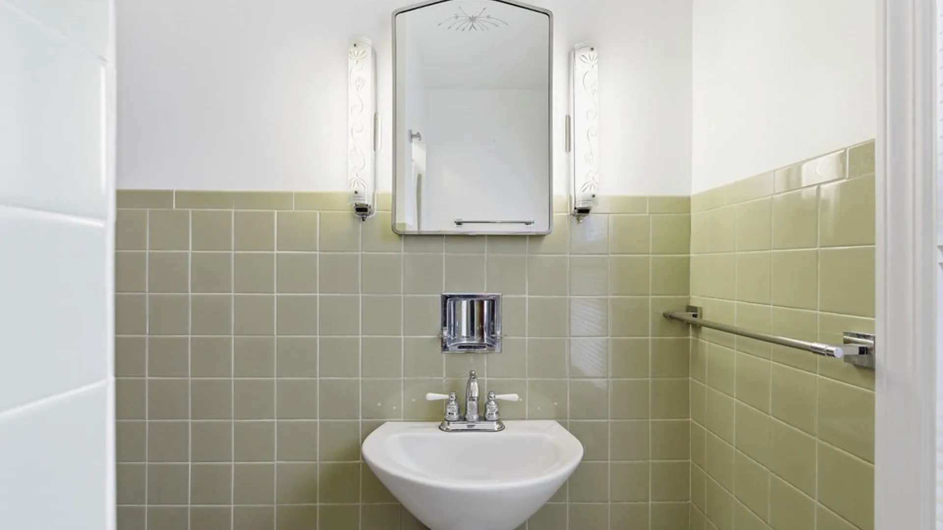 Property at 111 Fiordon Road, DeWitt, NY 13214 25