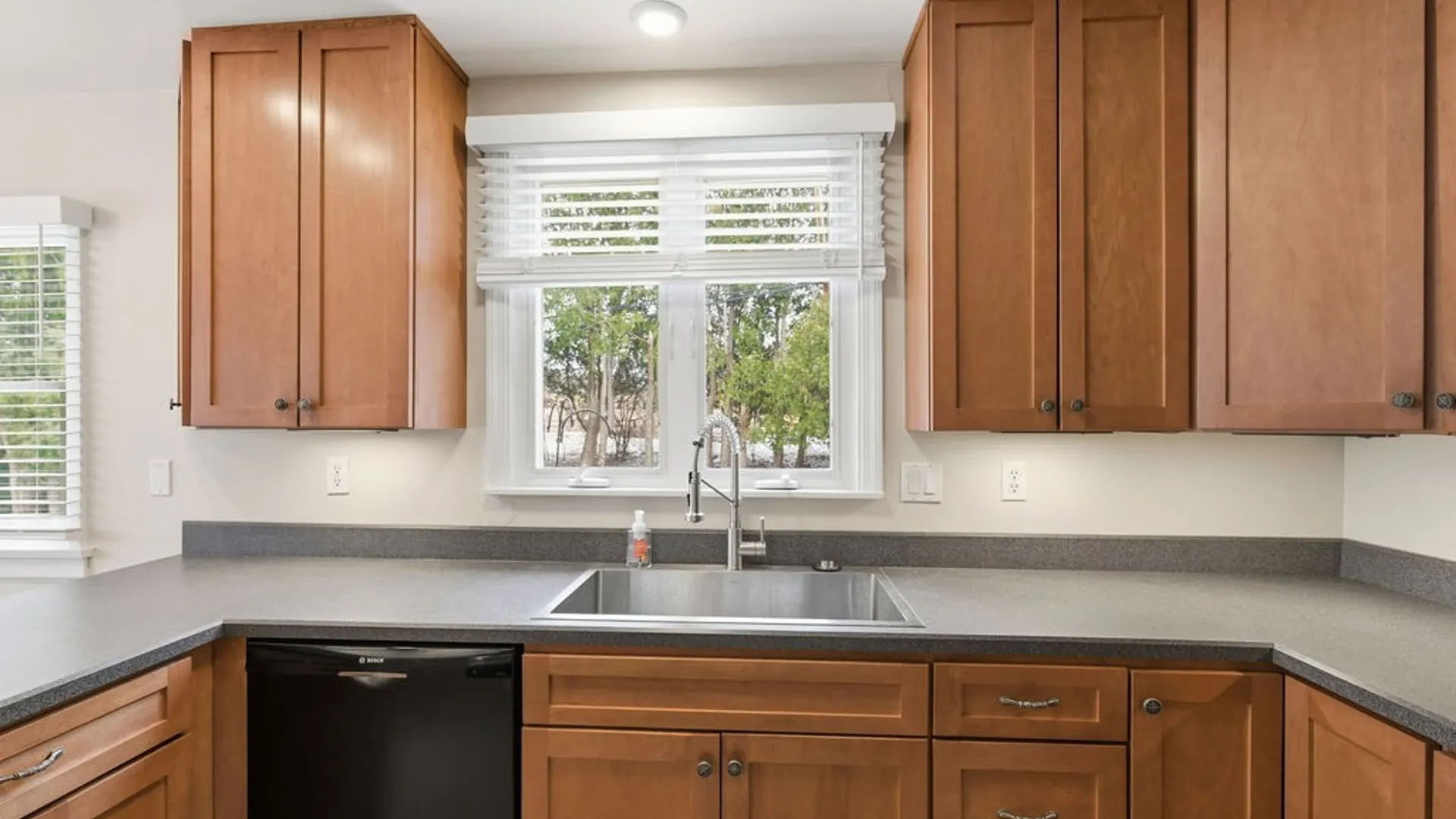 Property at 111 Fiordon Road, DeWitt, NY 13214 38