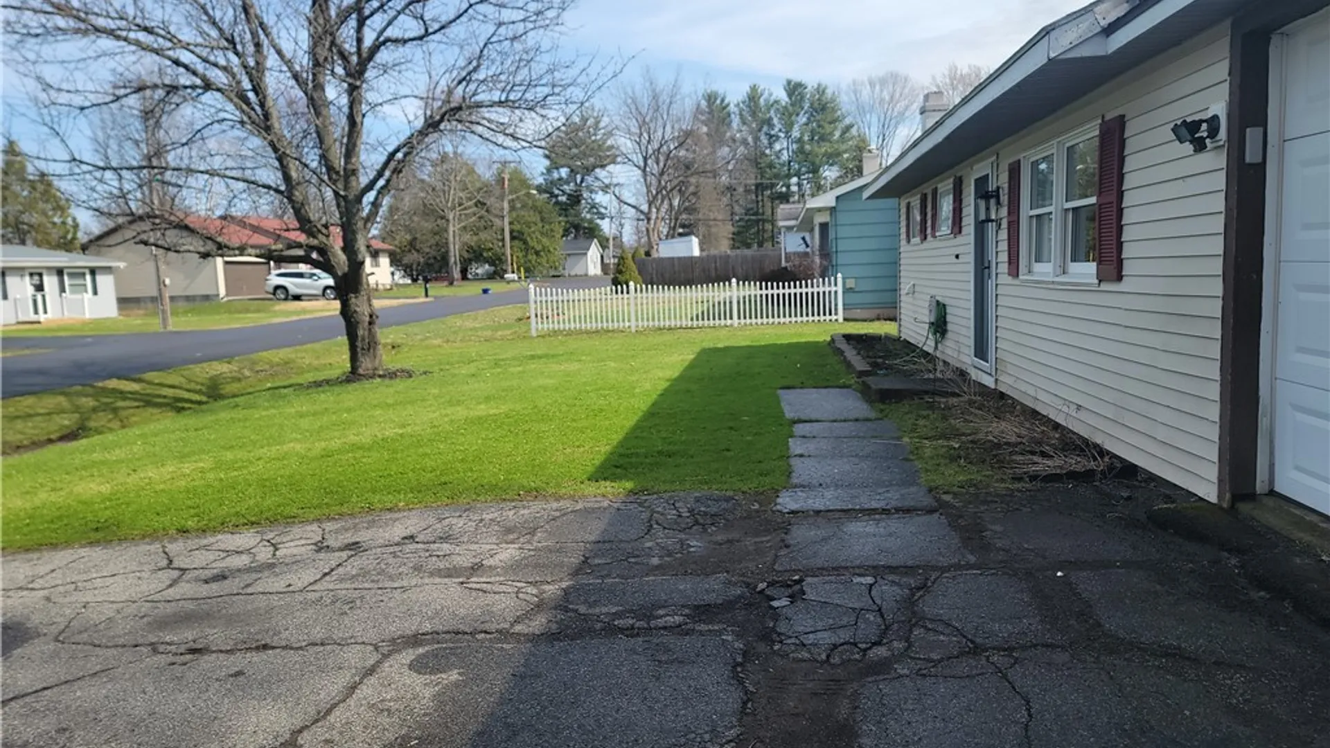 Property at 6 Dewey Drive, Fulton, NY 13069 5