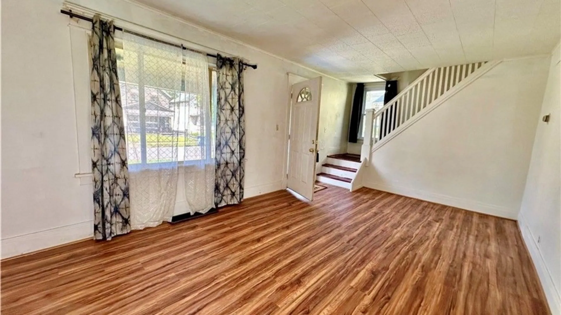 Property at 441 Shirley Avenue, Buffalo, NY 14215 10