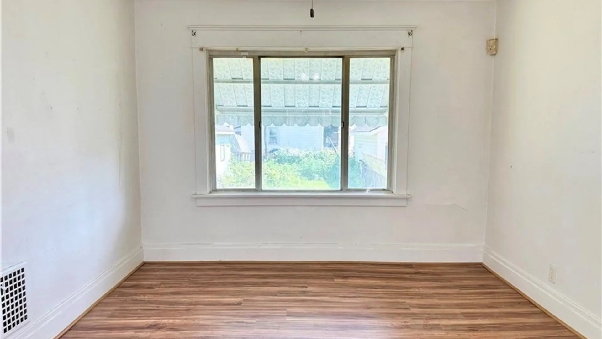 Property at 441 Shirley Avenue, Buffalo, NY 14215 12