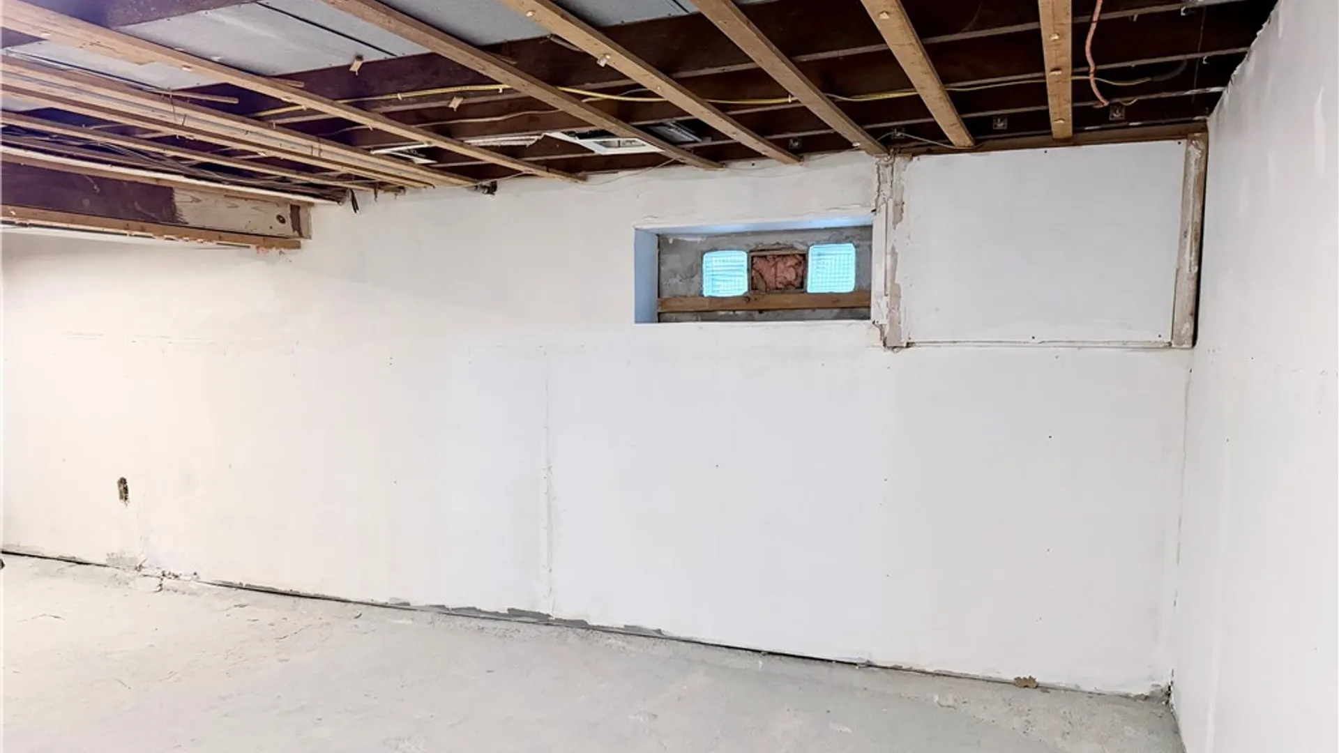 Property at 441 Shirley Avenue, Buffalo, NY 14215 28