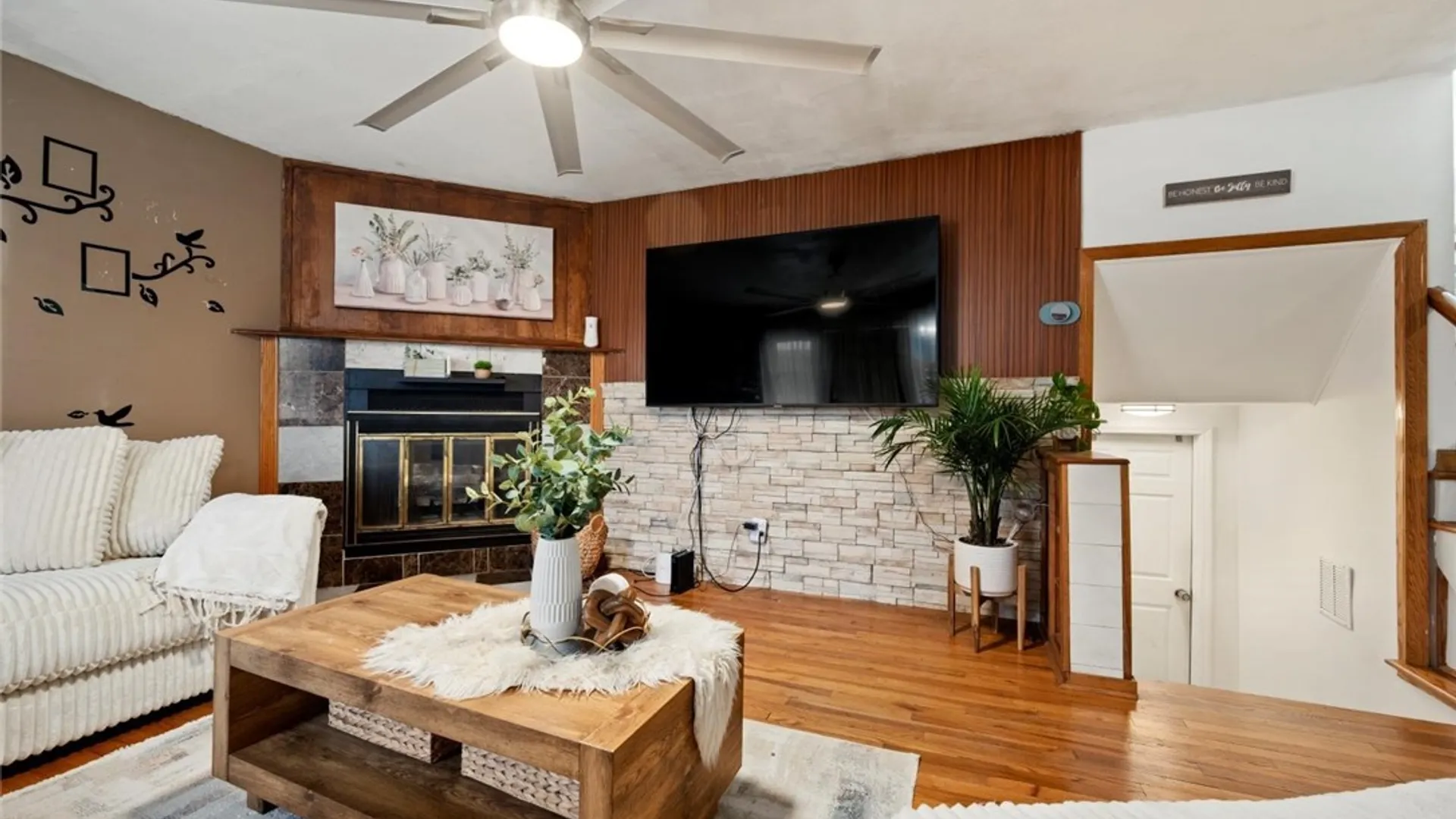 Property at 4 Theresa Court, Utica, NY 13502 10