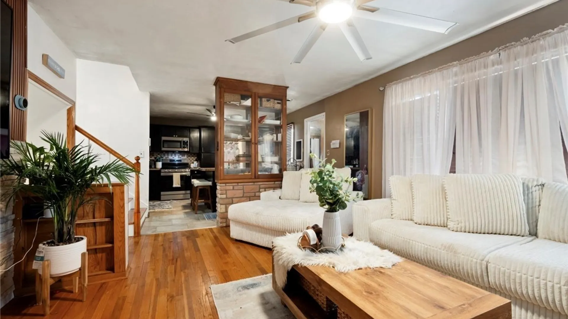 Property at 4 Theresa Court, Utica, NY 13502 12