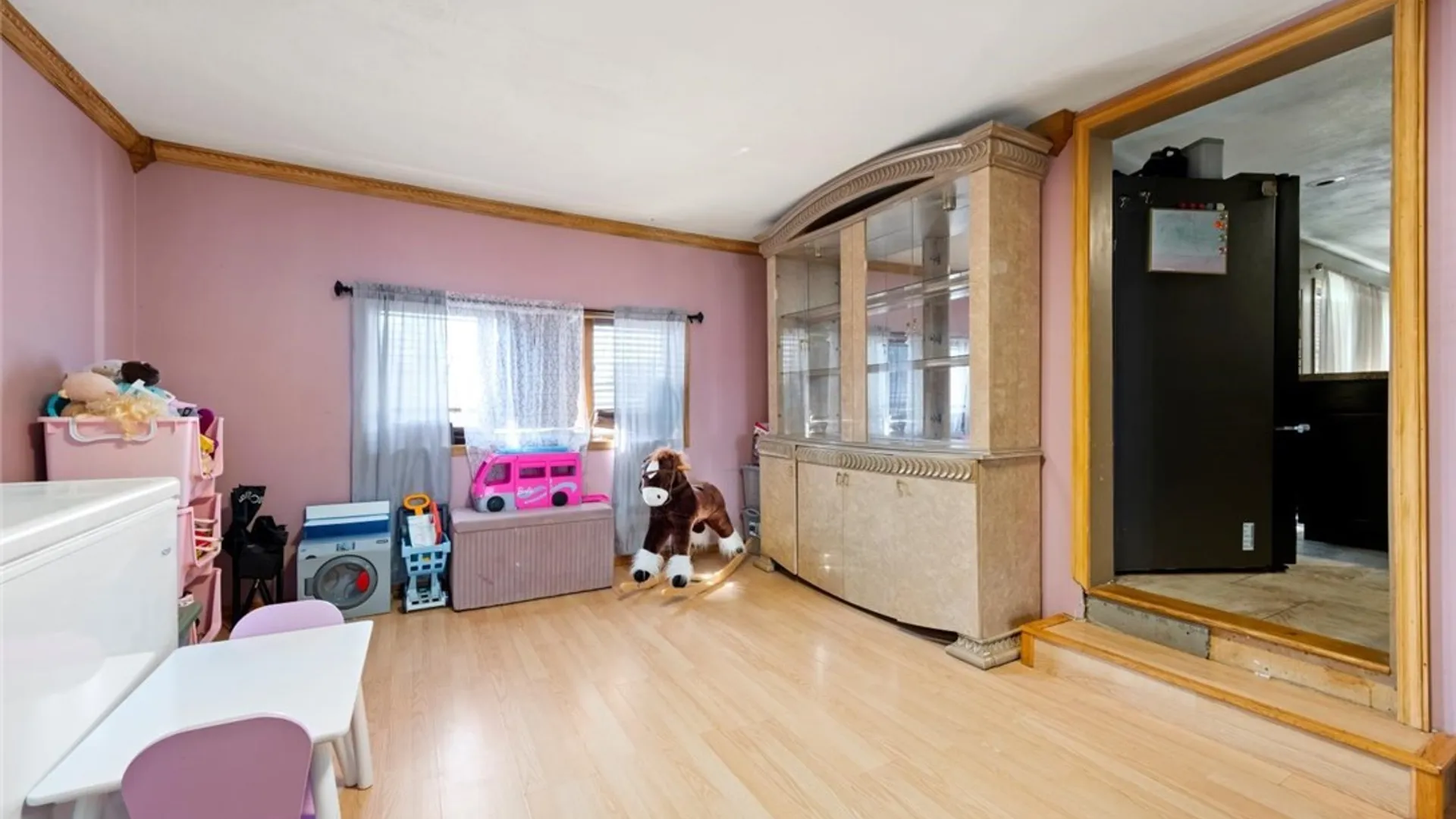 Property at 4 Theresa Court, Utica, NY 13502 18